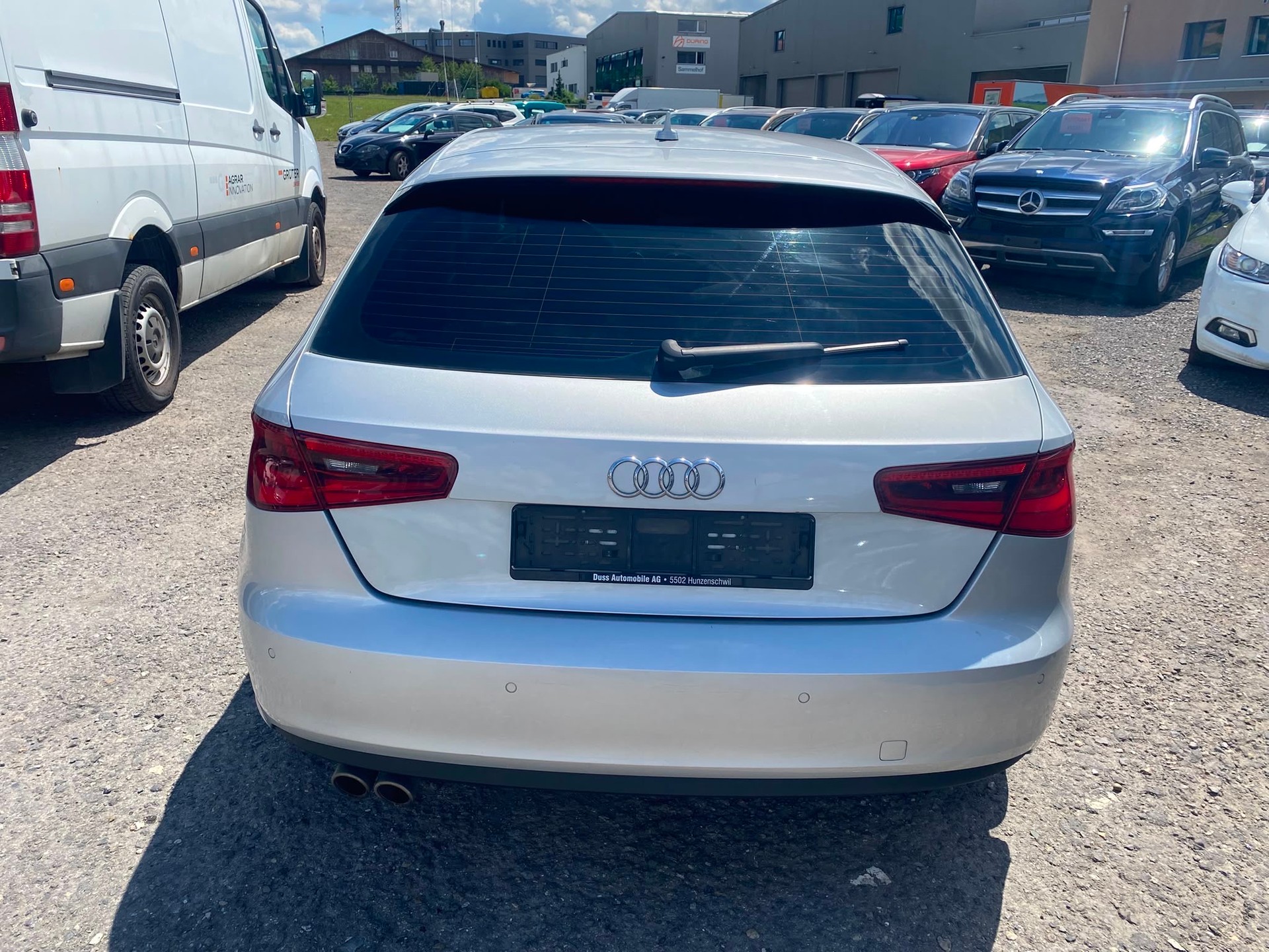 AUDI A3 2.0 TDI Ambiente S-tronic-image-4