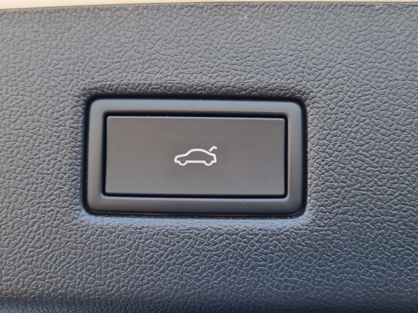 FORD Explorer Extended Range (79 kWh) Premium 4x4 AUTOMAT-image-14
