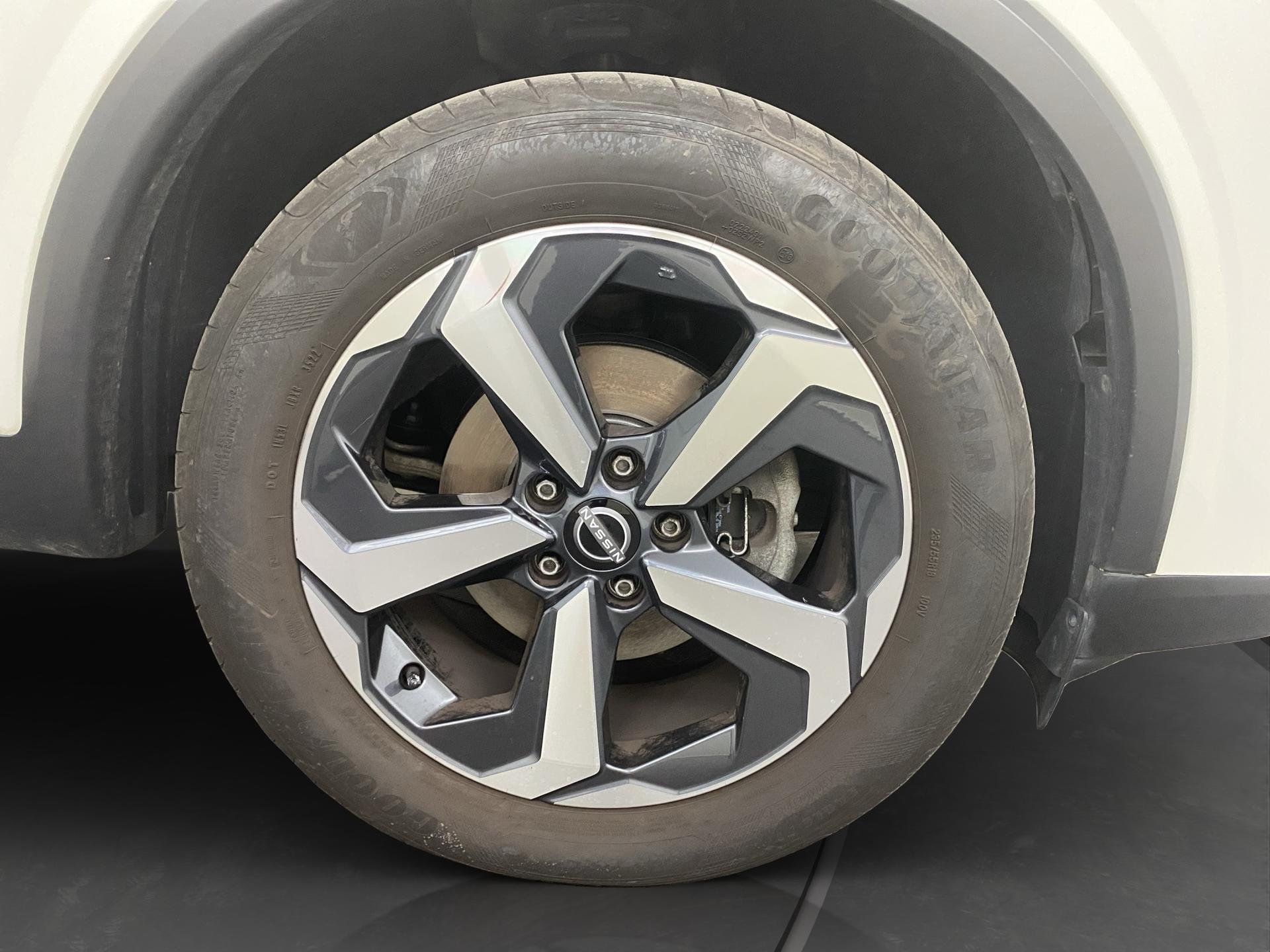 NISSAN Qashqai 1.3 DIG-T MHEV N-Connecta Xtronic-image-27