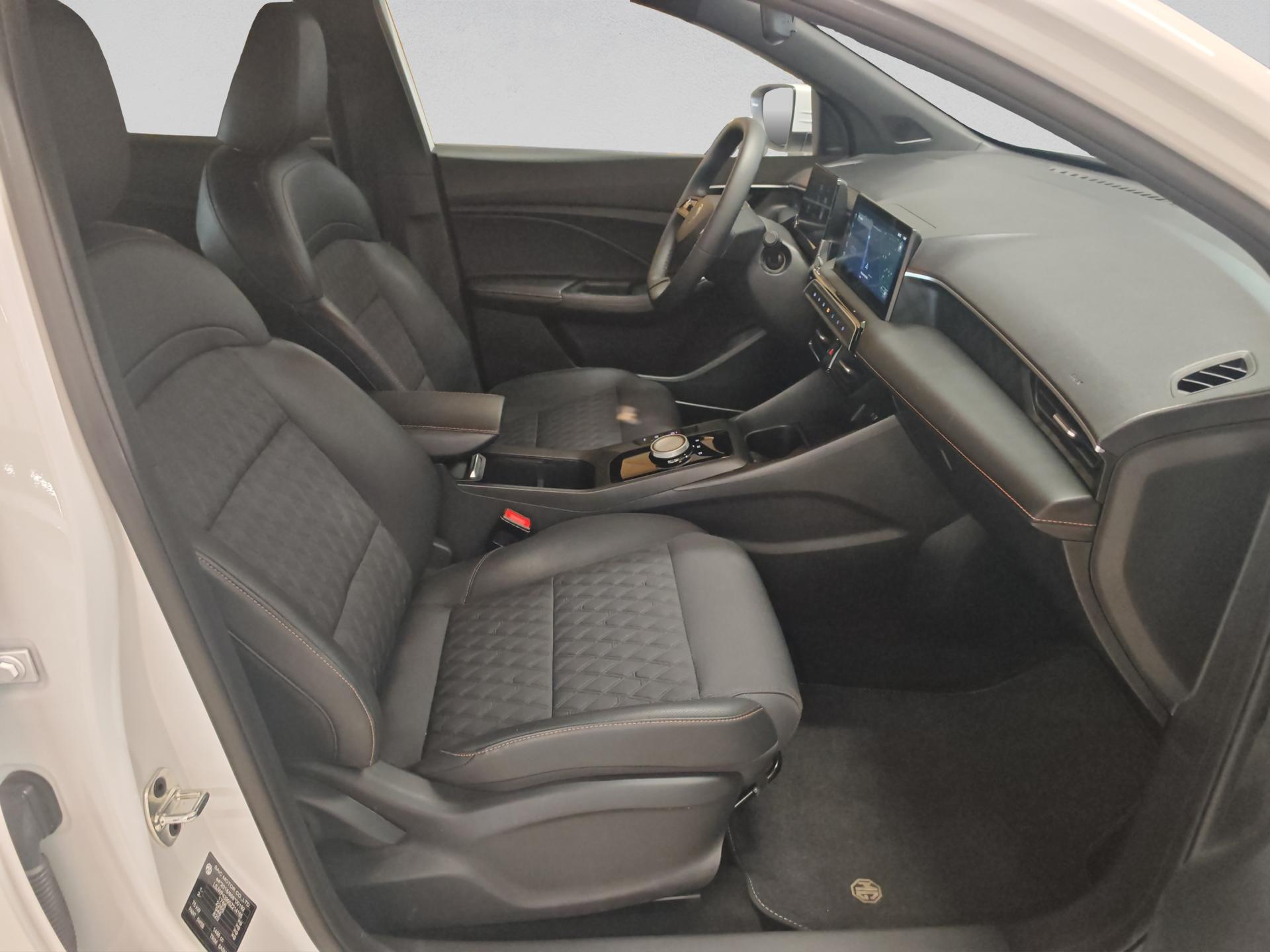MG 3 1.5 Hybrid Luxury Aut.-image-15