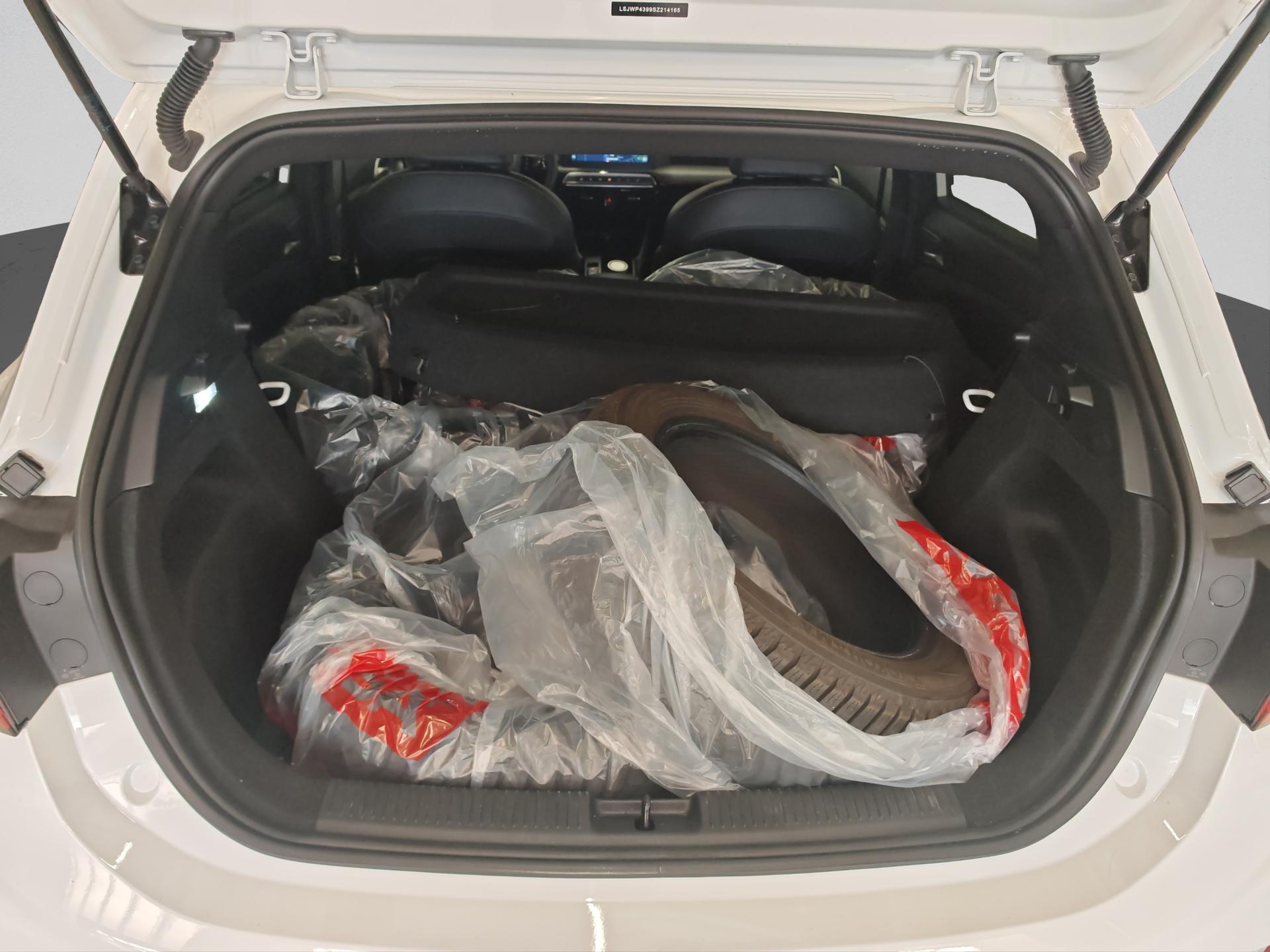 MG 3 1.5 Hybrid Luxury Aut.-image-14