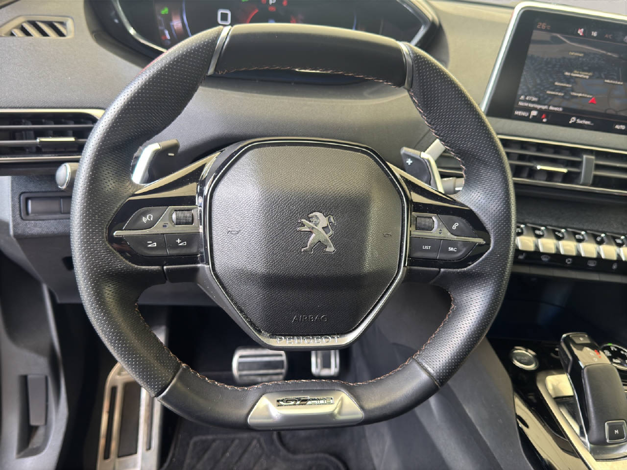 PEUGEOT 3008 1.6 THP GT Line-image-14