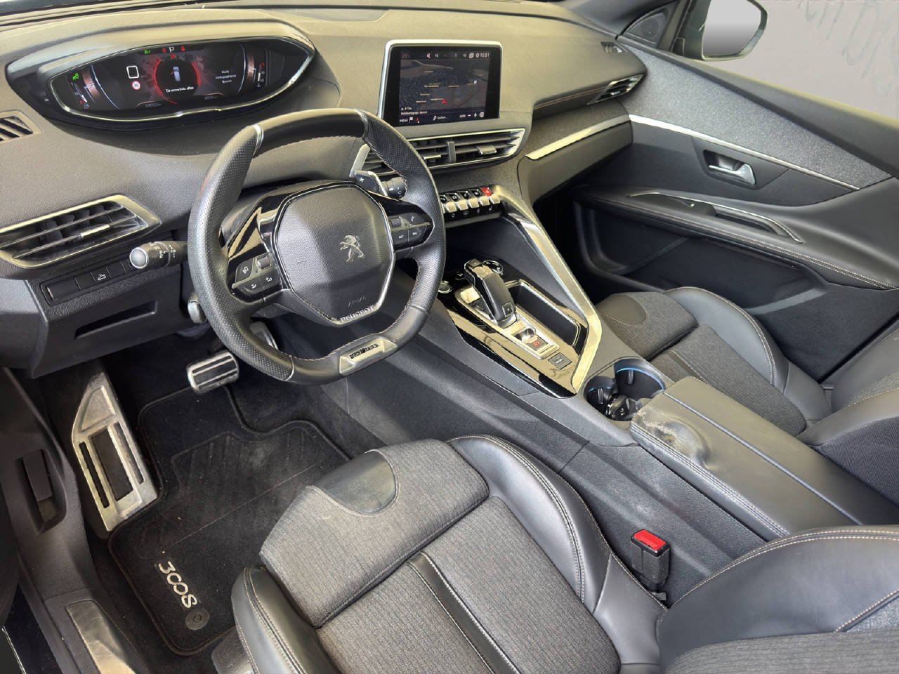 PEUGEOT 3008 1.6 THP GT Line-image-7