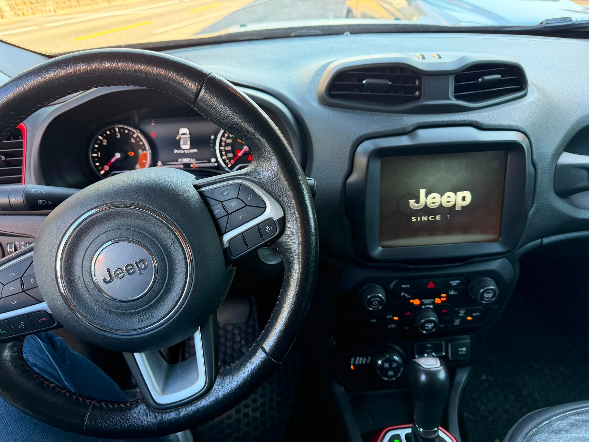 JEEP Renegade 2.0 MJ Trailhawk AWD + Low Range 9ATX-image-9
