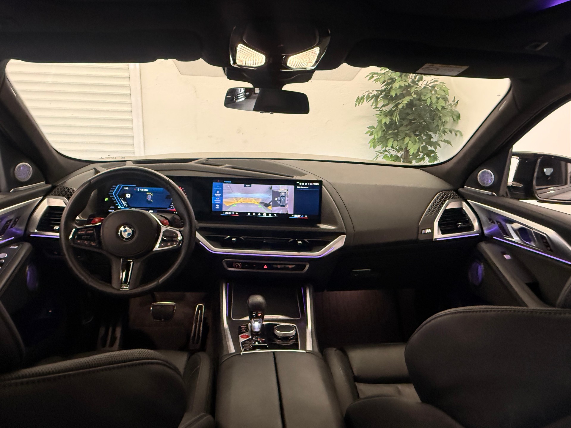 BMW XM xDrive PHEV Steptronic-image-13