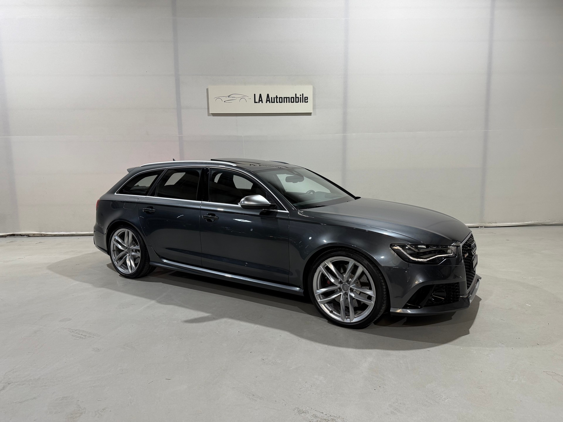 AUDI RS6 Avant 4.0 TFSI V8 quattro Tiptronic-image-5