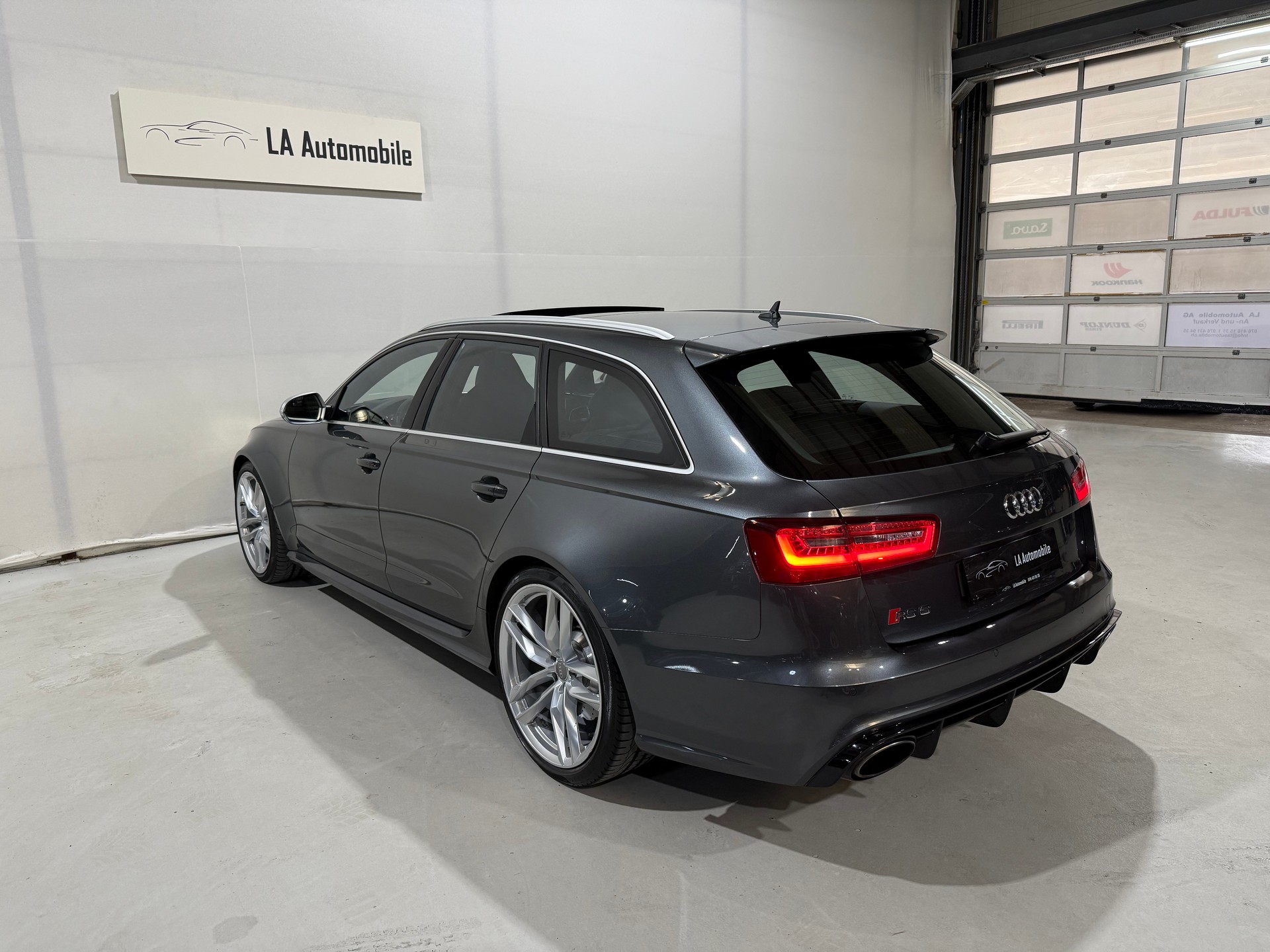 AUDI RS6 Avant 4.0 TFSI V8 quattro Tiptronic-image-9