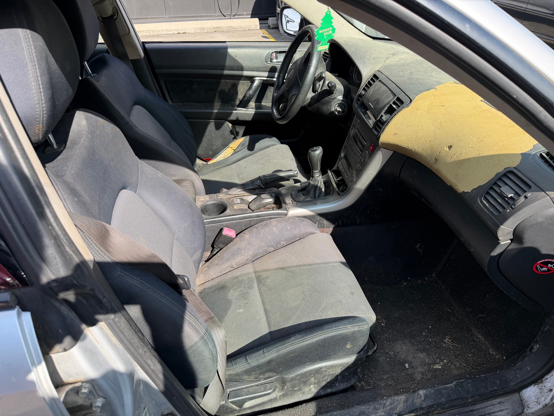 SUBARU Legacy 2.0R AWD Husky-image-11