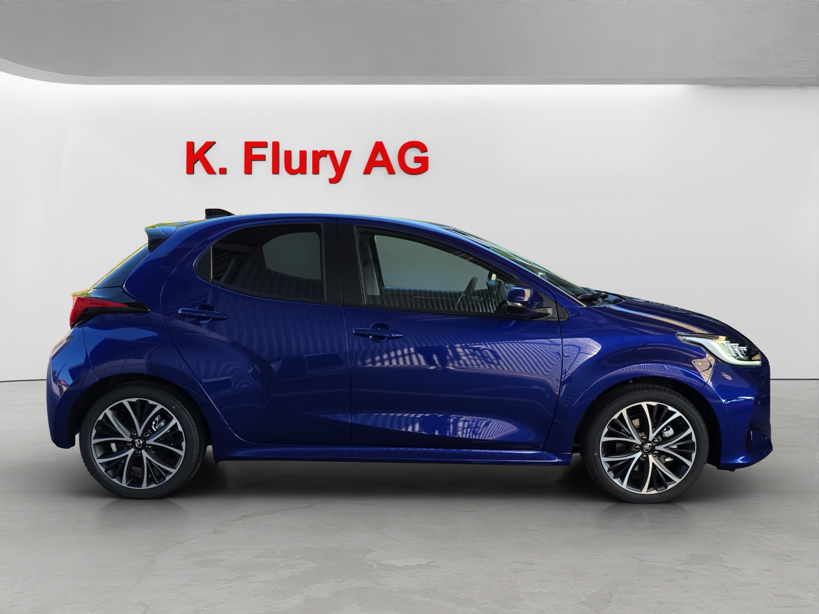 TOYOTA Yaris 1.5 VVT-i HSD Trend-image-5