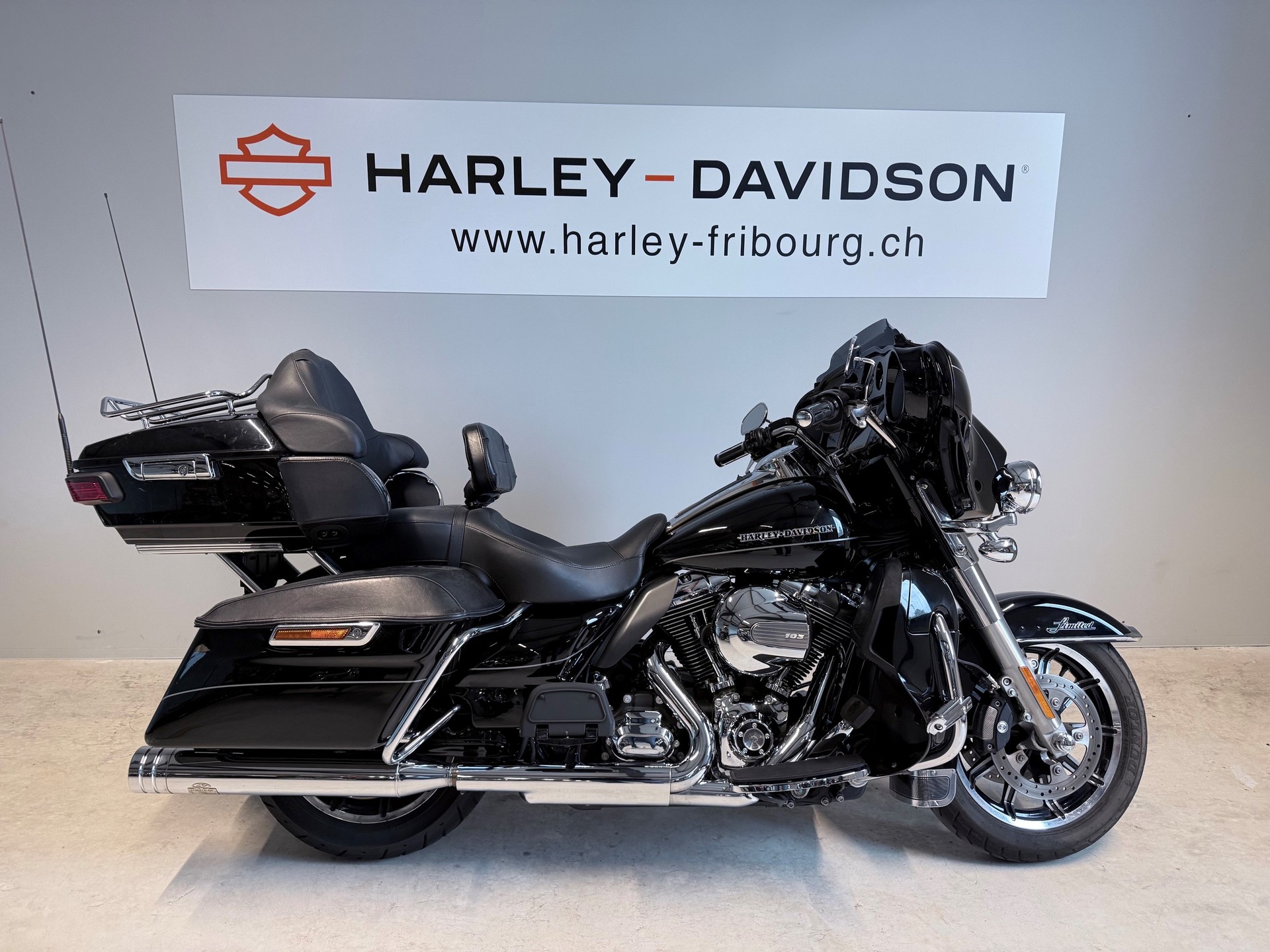 HARLEY-DAVIDSON FLHTK Electra Glide Ultra Limited