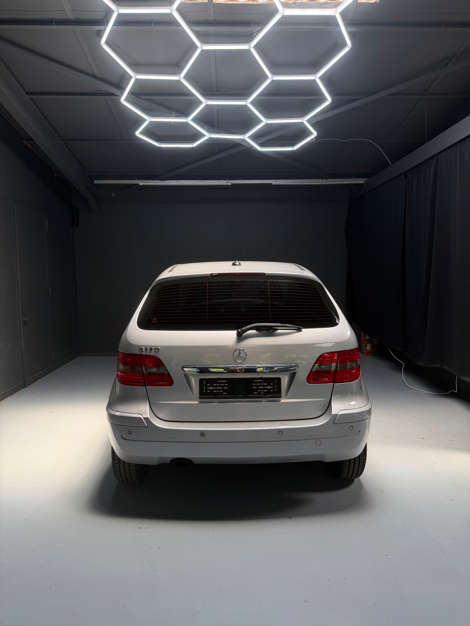 MERCEDES-BENZ B 170-image-5