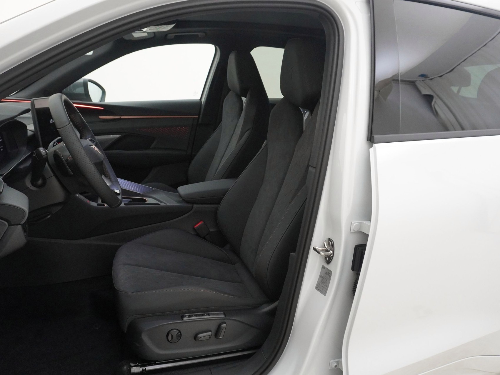 CUPRA Terramar 2.0 TSI VZ 4Drive DSG-image-8
