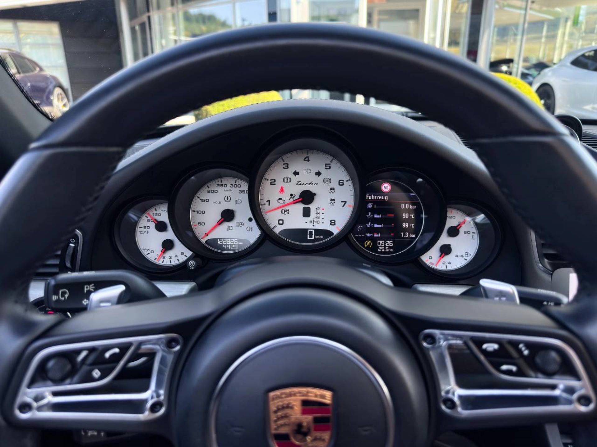 PORSCHE 911 Turbo Cabriolet-image-19