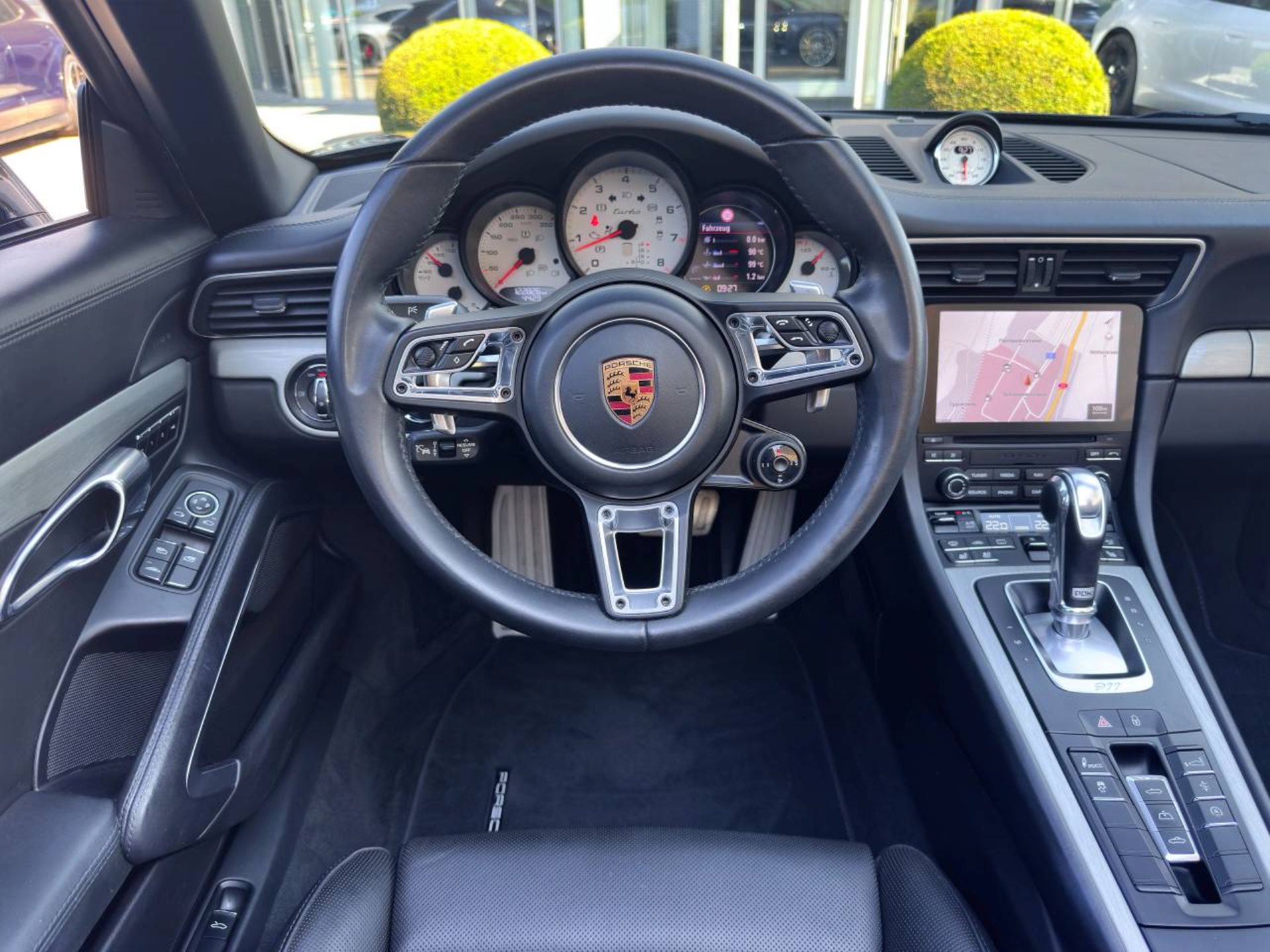 PORSCHE 911 Turbo Cabriolet-image-18