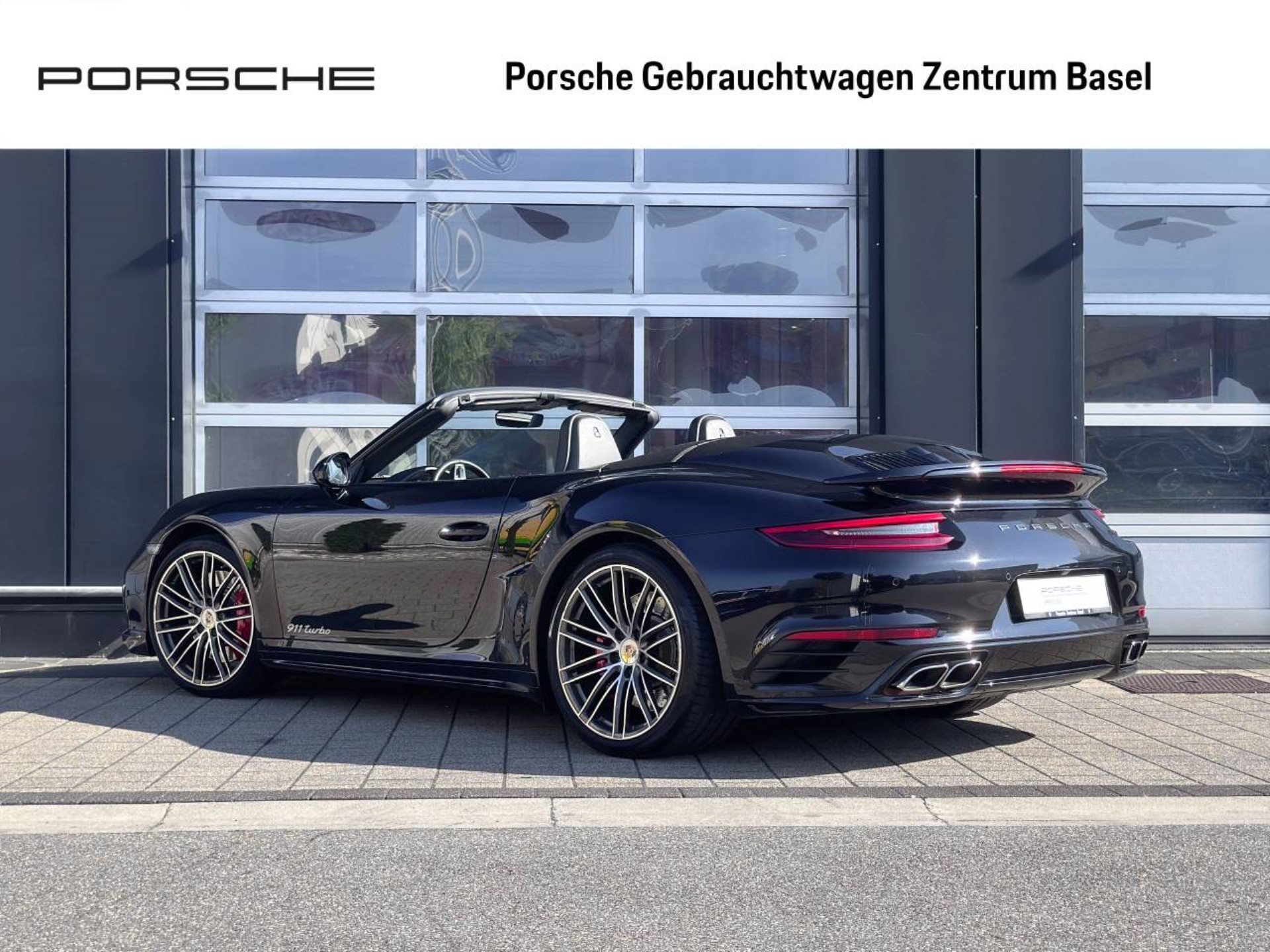 PORSCHE 911 Turbo Cabriolet-image-2