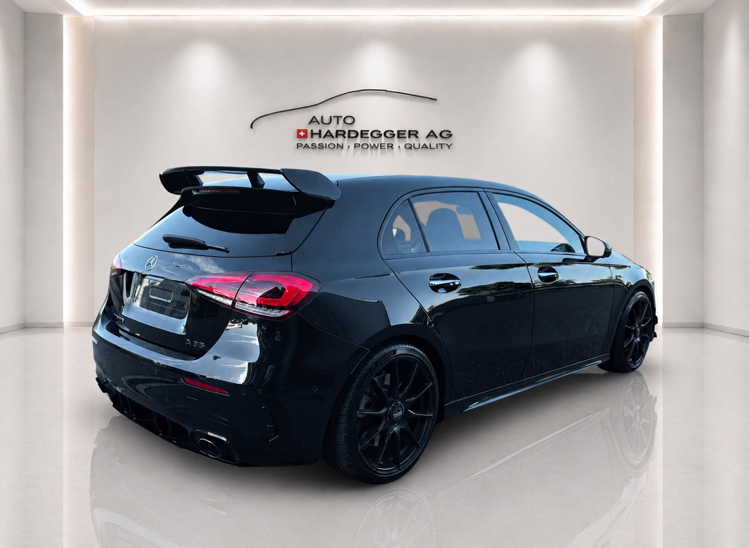 MERCEDES-BENZ A 35 AMG 4Matic Speedshift inkl. Garantie-image-1