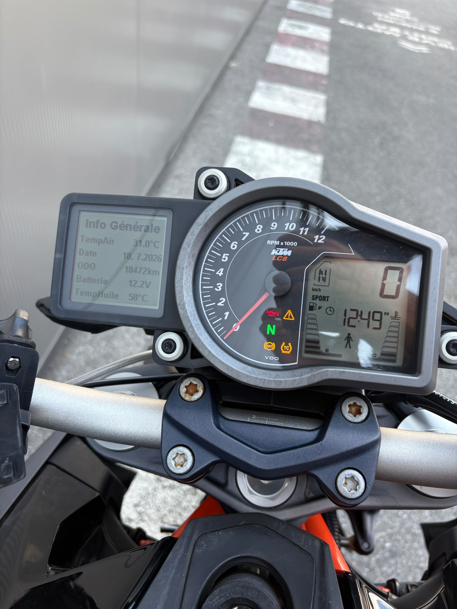 KTM 1290 Super Duke R-image-6