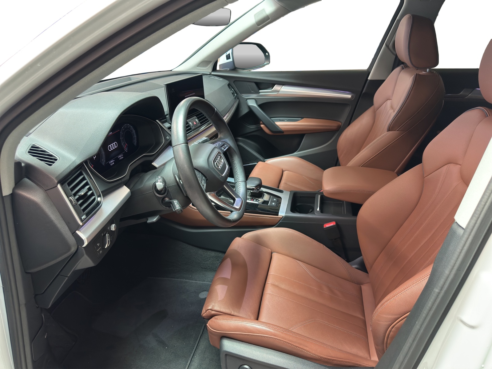 AUDI Q5 Sportback 45 TFSI S line quattro S-tronic-image-9