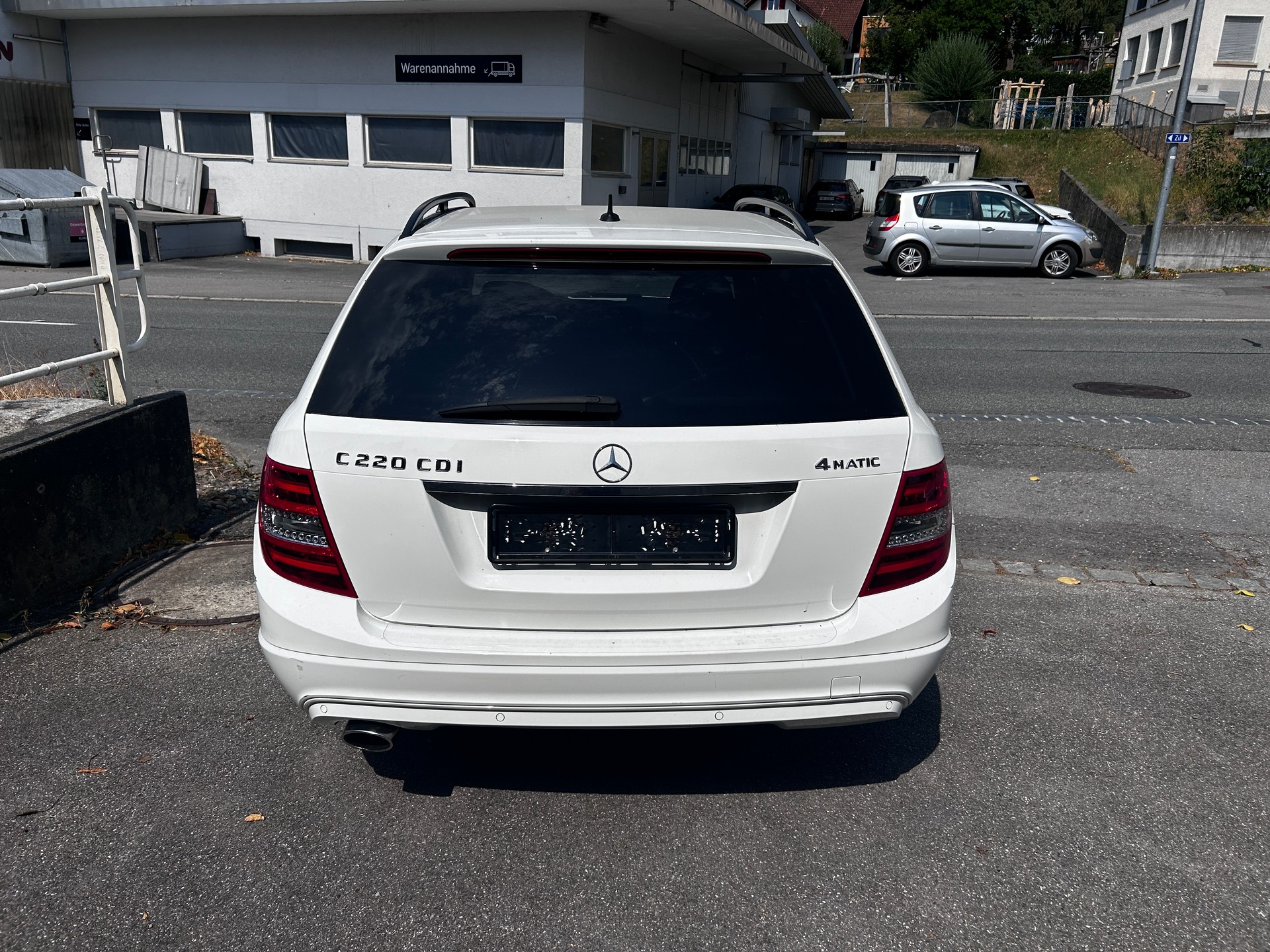 MERCEDES-BENZ C 220-image-2