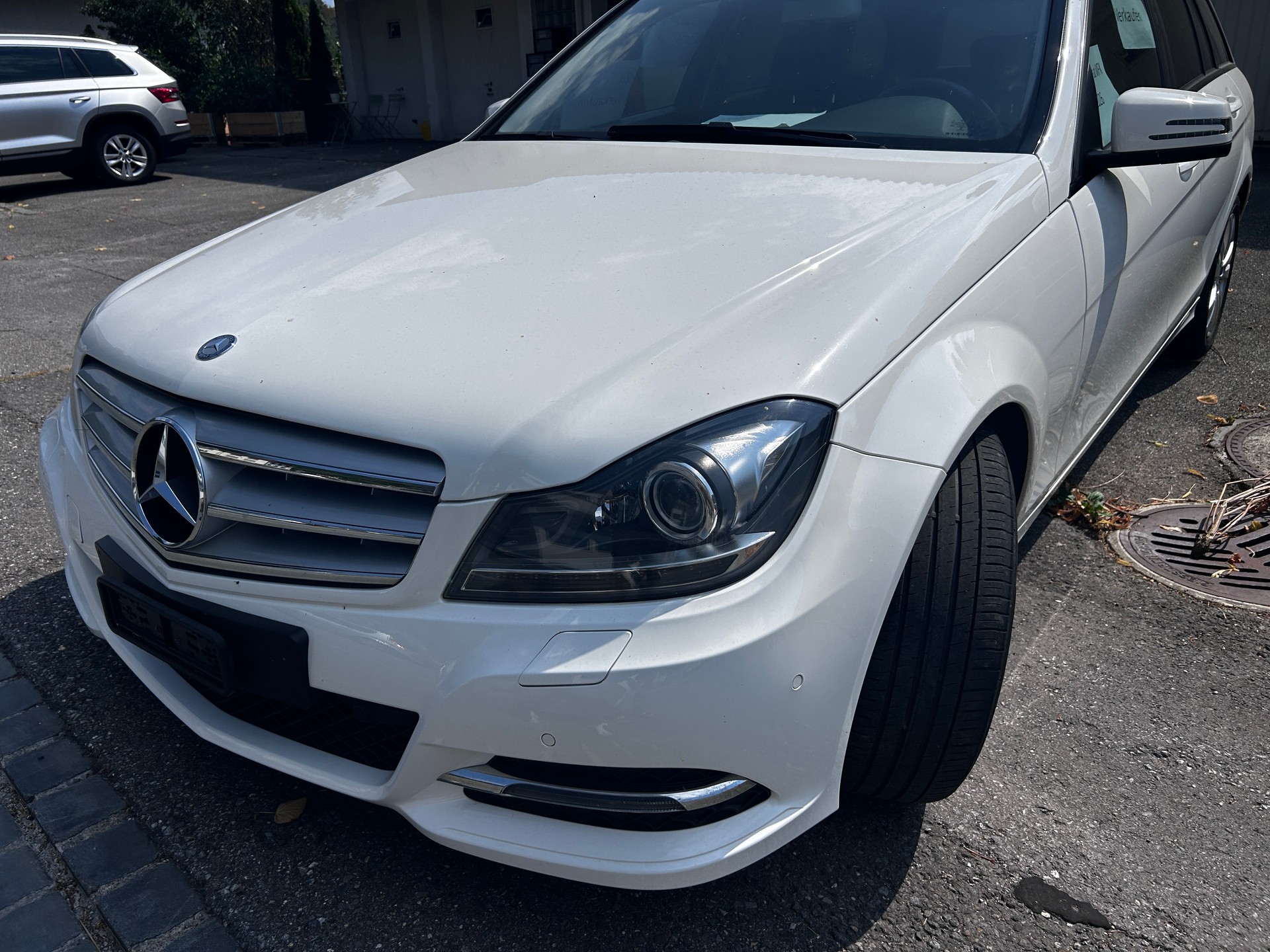 MERCEDES-BENZ C 220-image-1