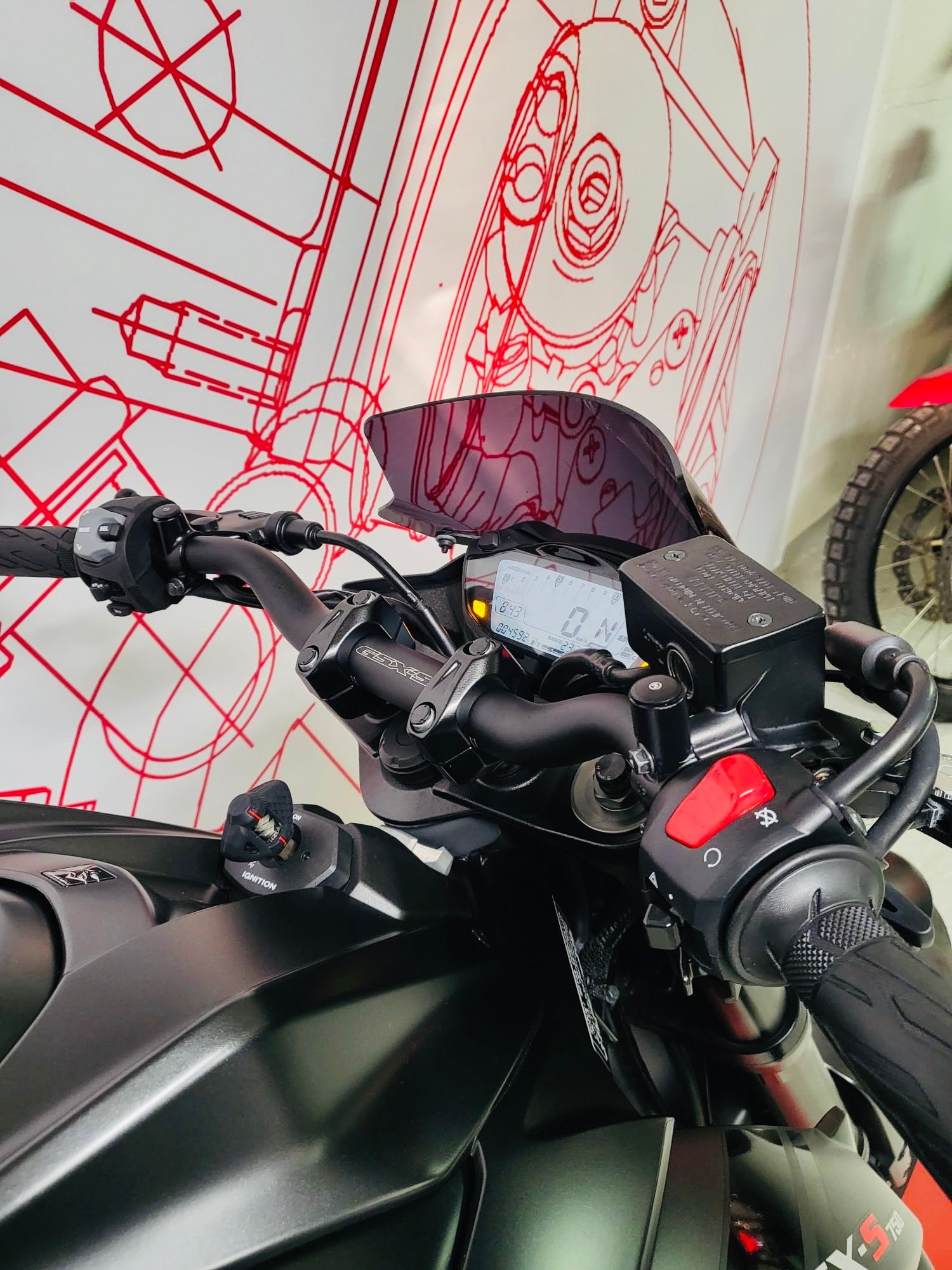 SUZUKI GSX-S 750 EVO 3-image-11