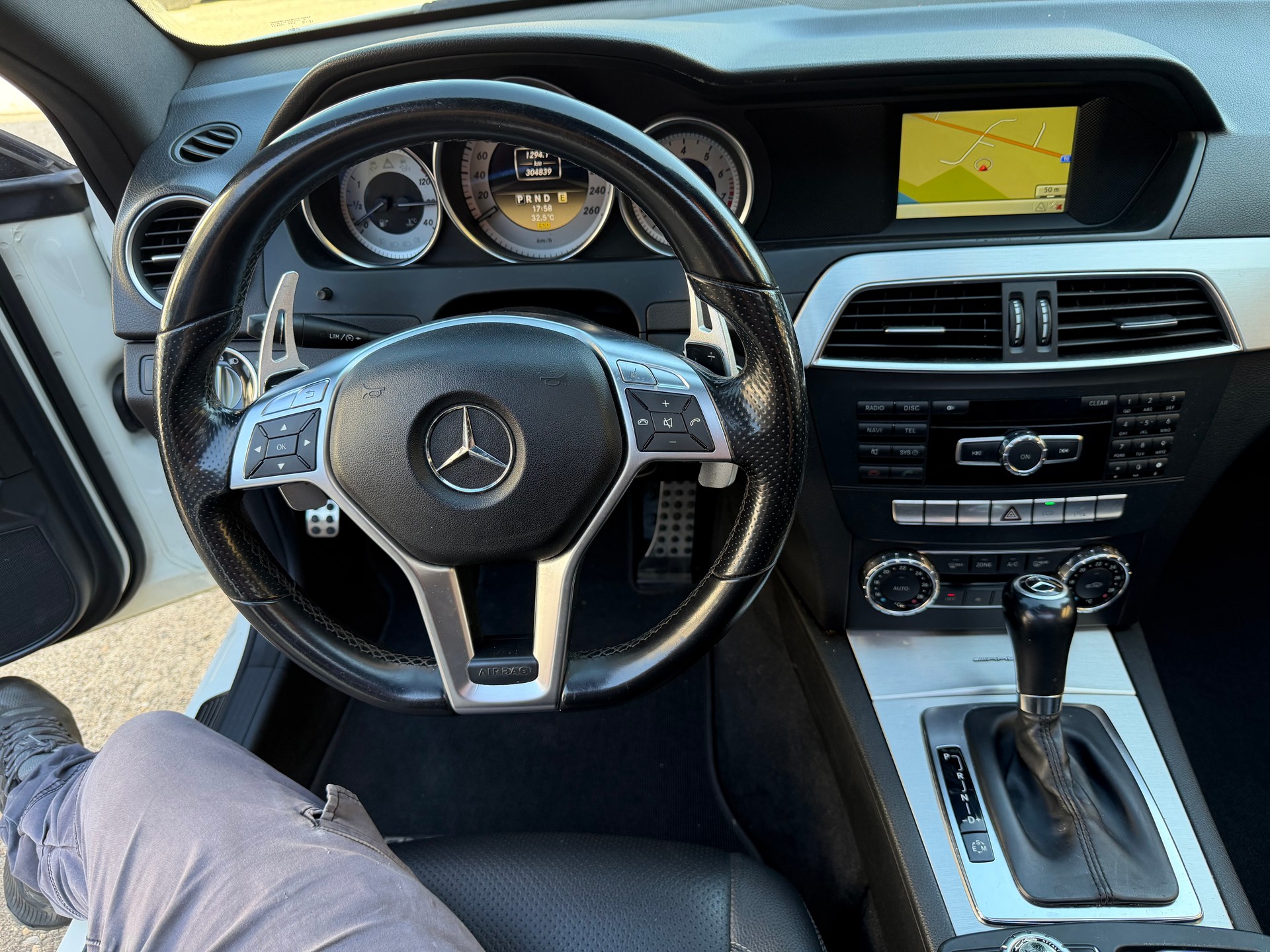 MERCEDES-BENZ C 180 Coupé MyStar 7G-Tronic-image-7