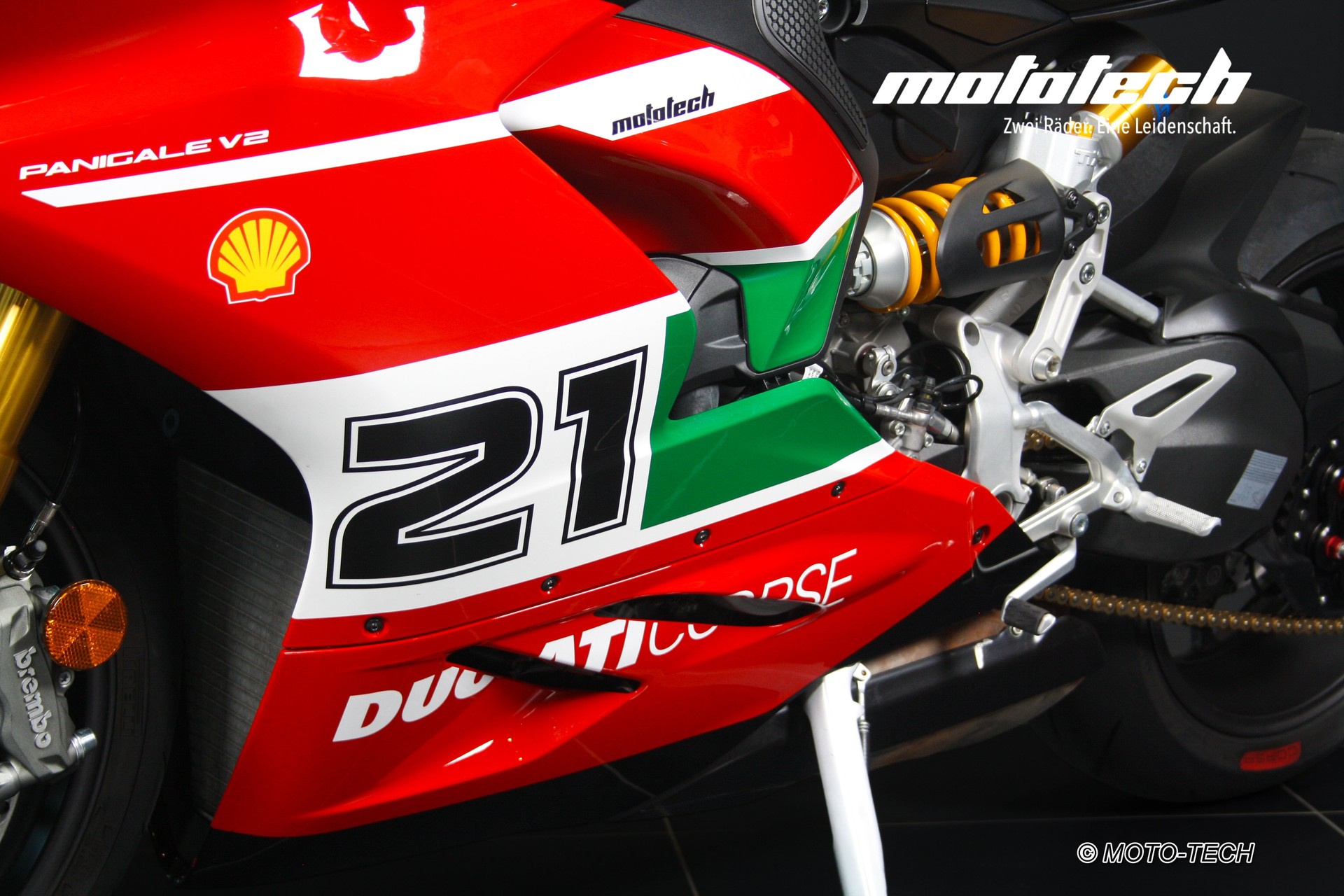 DUCATI Panigale V2 Bayliss 1st Champion 20th Anniversary-image-7