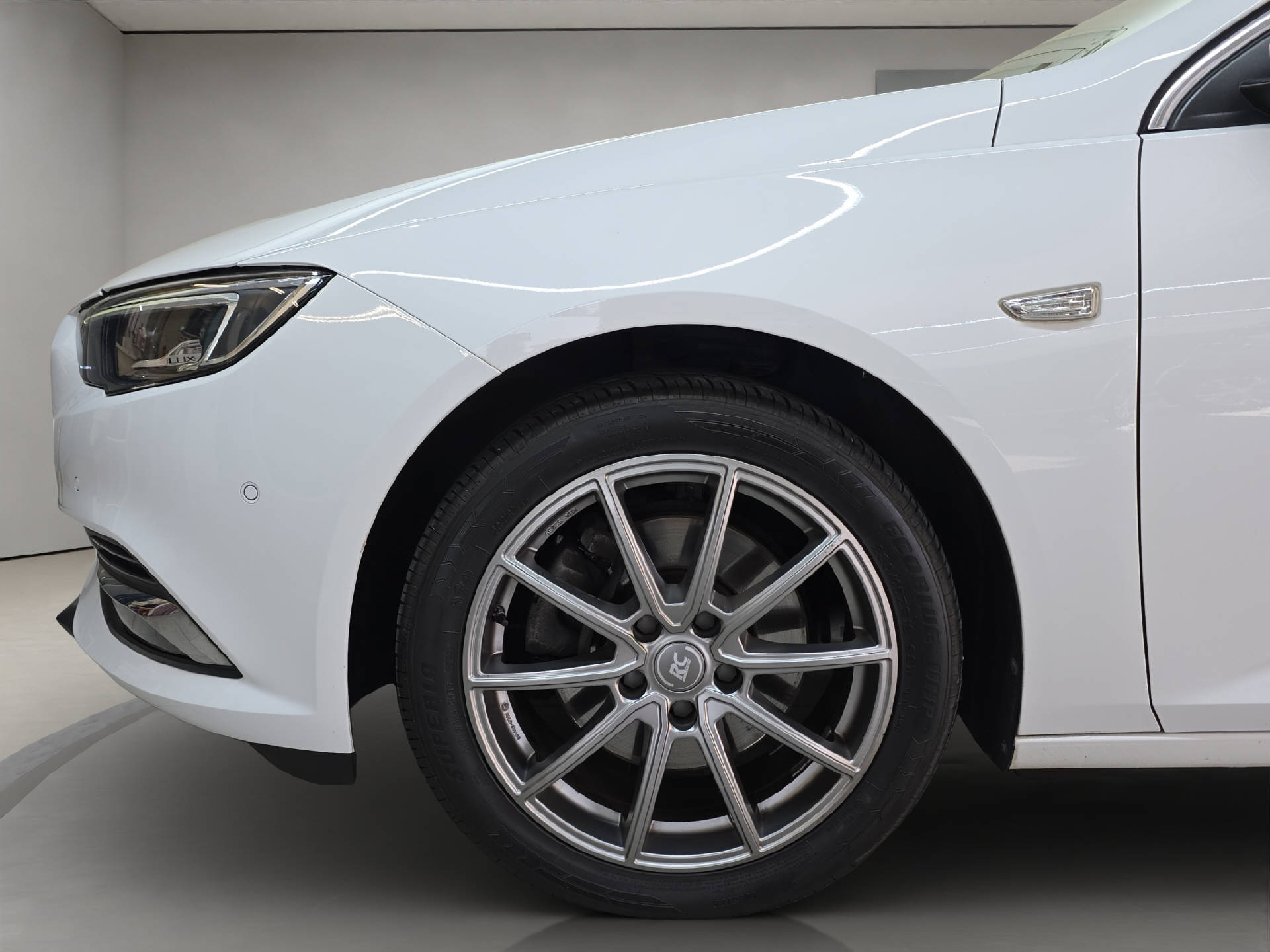 OPEL Insignia Sports Tourer 1.5 T Excellence-image-12