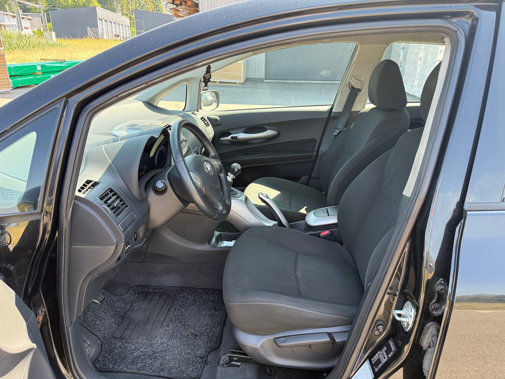 TOYOTA Auris 2.2 D-4D CleanPower Linea Sol Premium-image-7