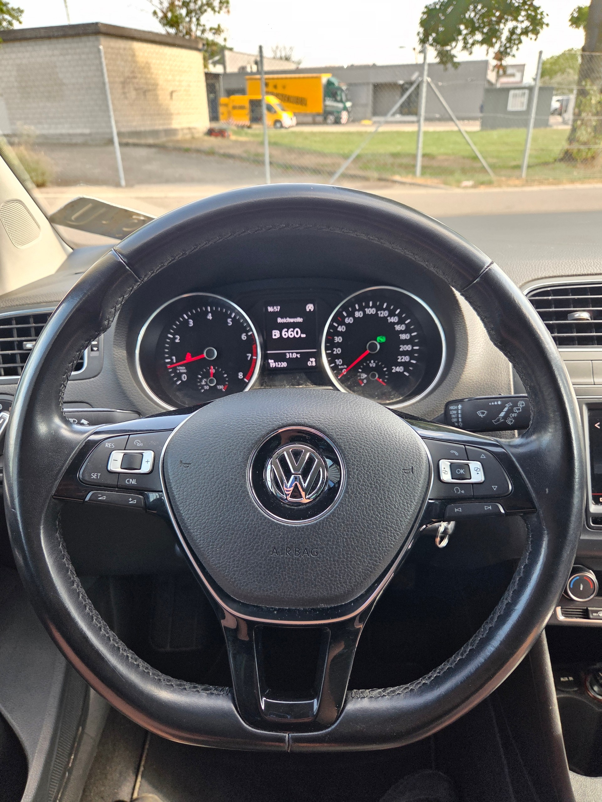 VW Polo 1.2 TSI BMT Comfortline DSG-image-6
