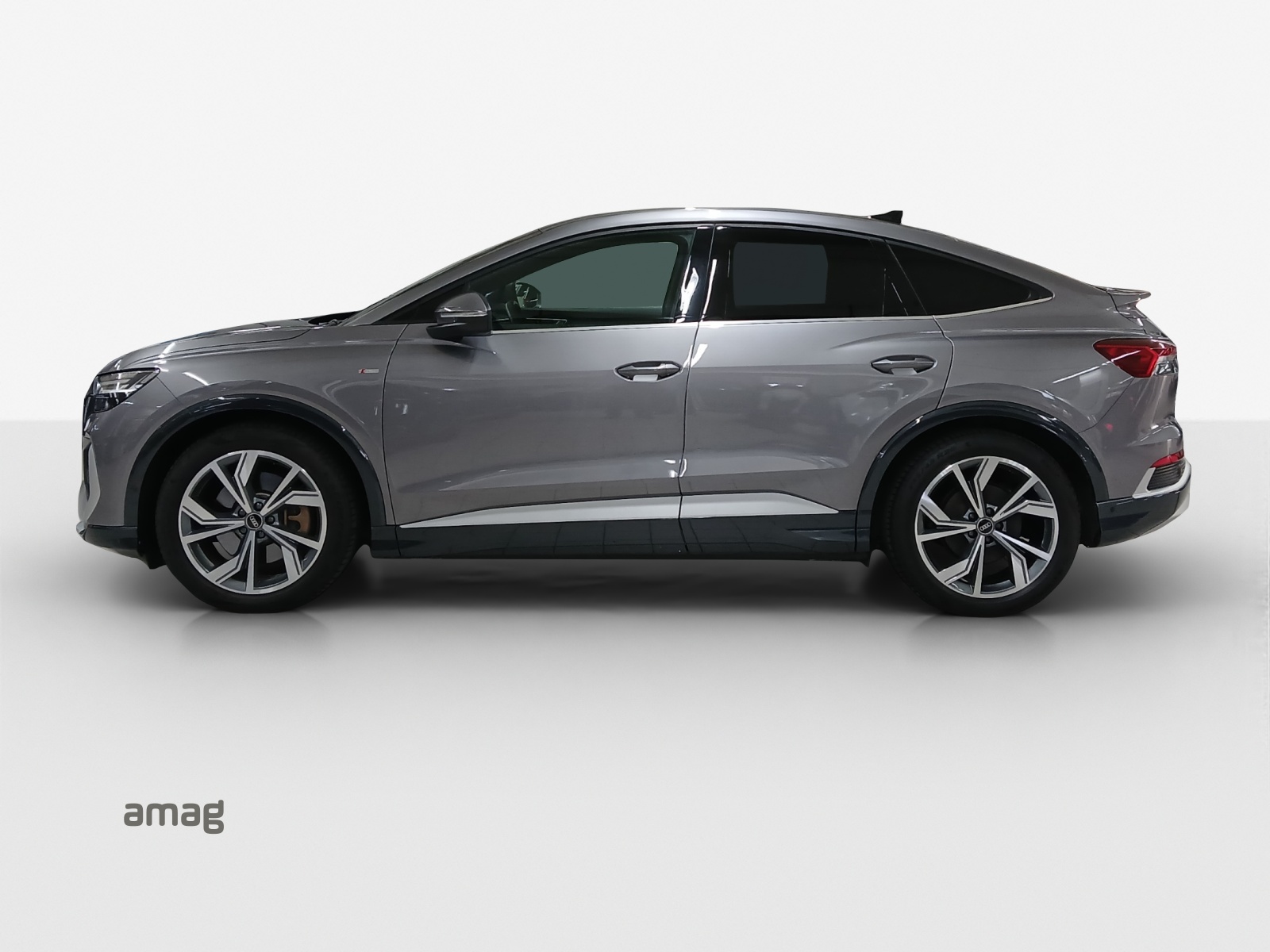 AUDI Q4 Sportback e-tron 50 quattro-image-1