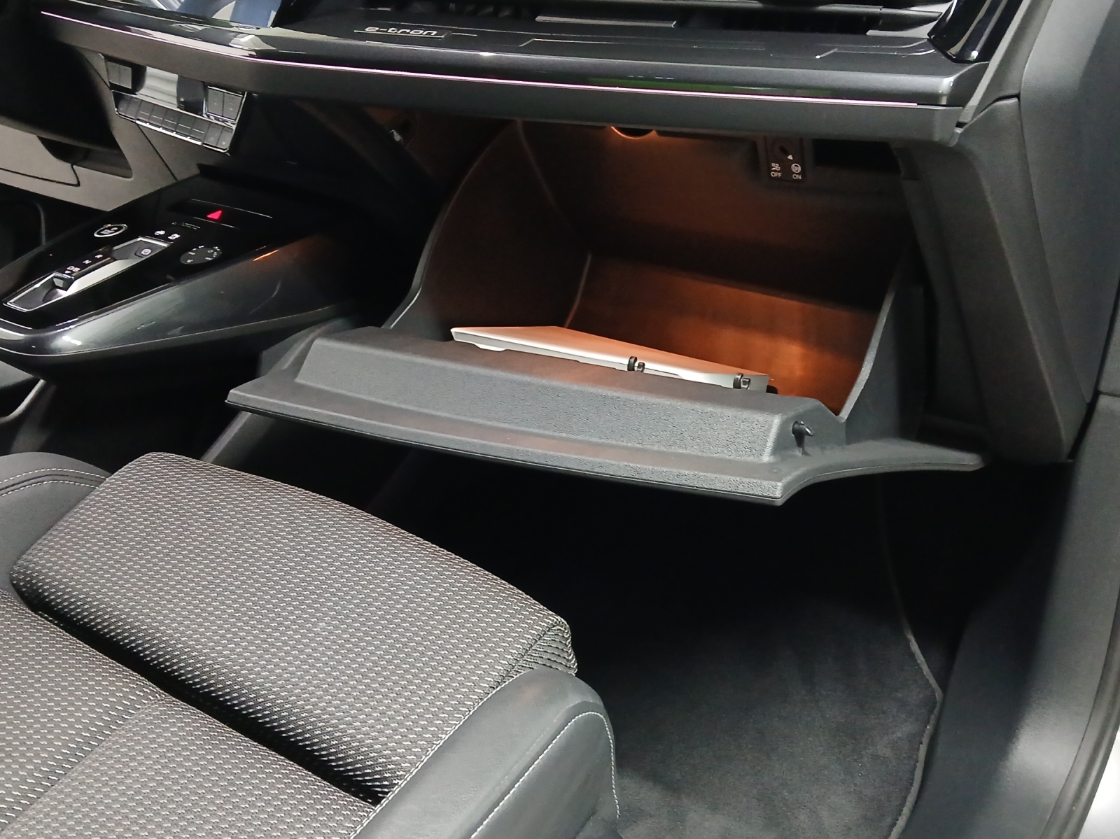 AUDI Q4 Sportback e-tron 50 quattro-image-16