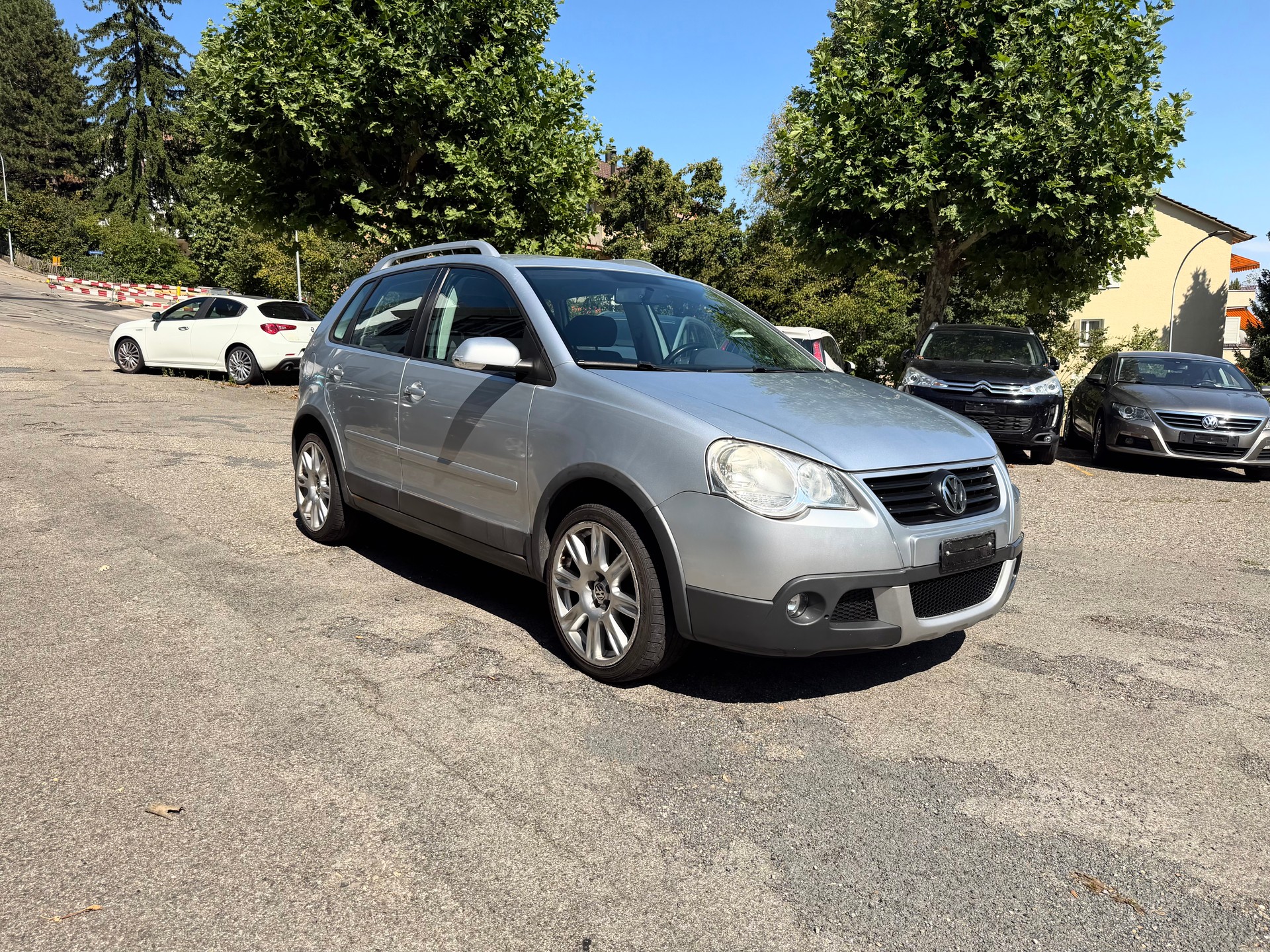 VW CrossPolo 1.4 16V Automatic-image-2