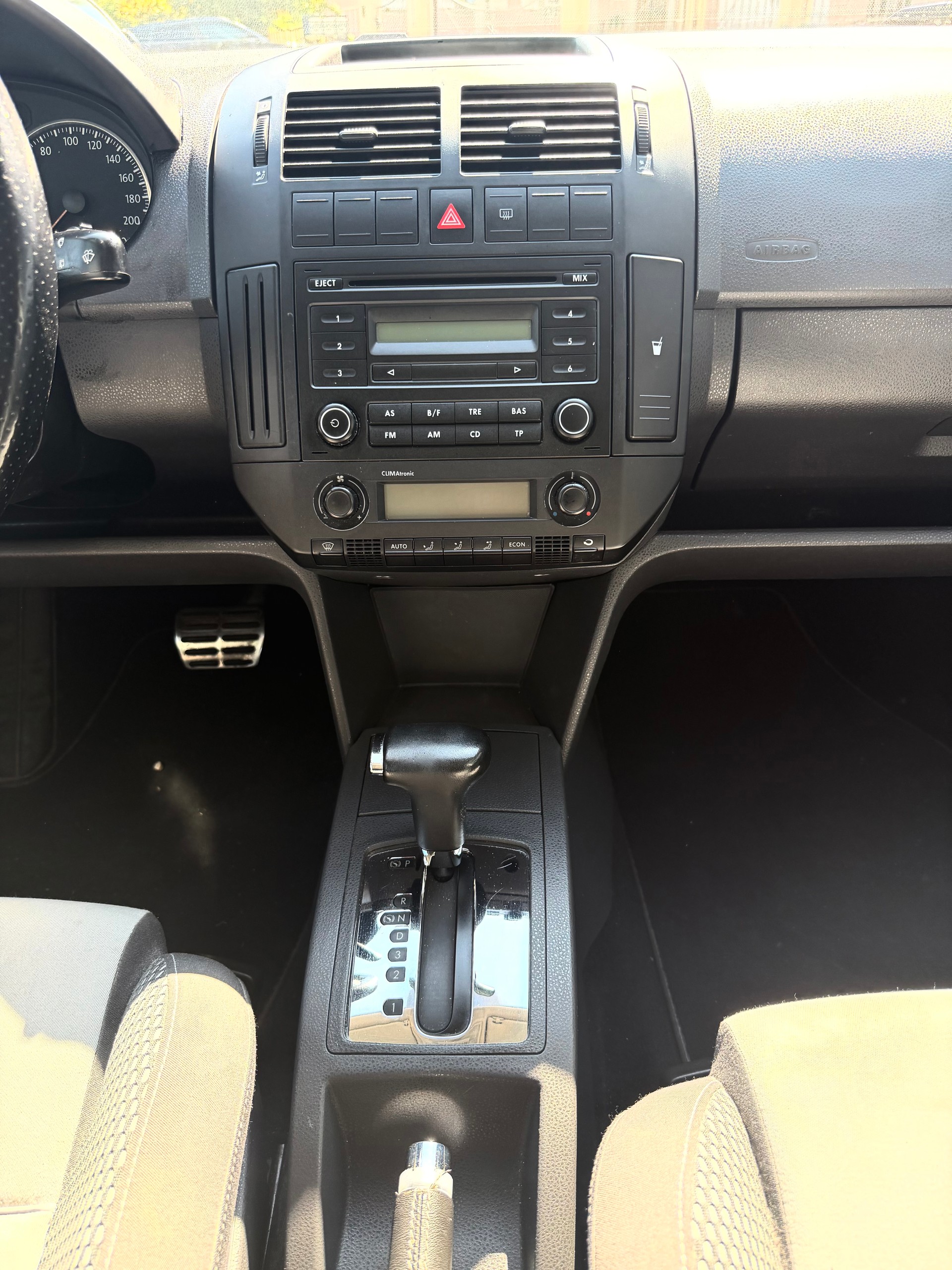 VW CrossPolo 1.4 16V Automatic-image-15