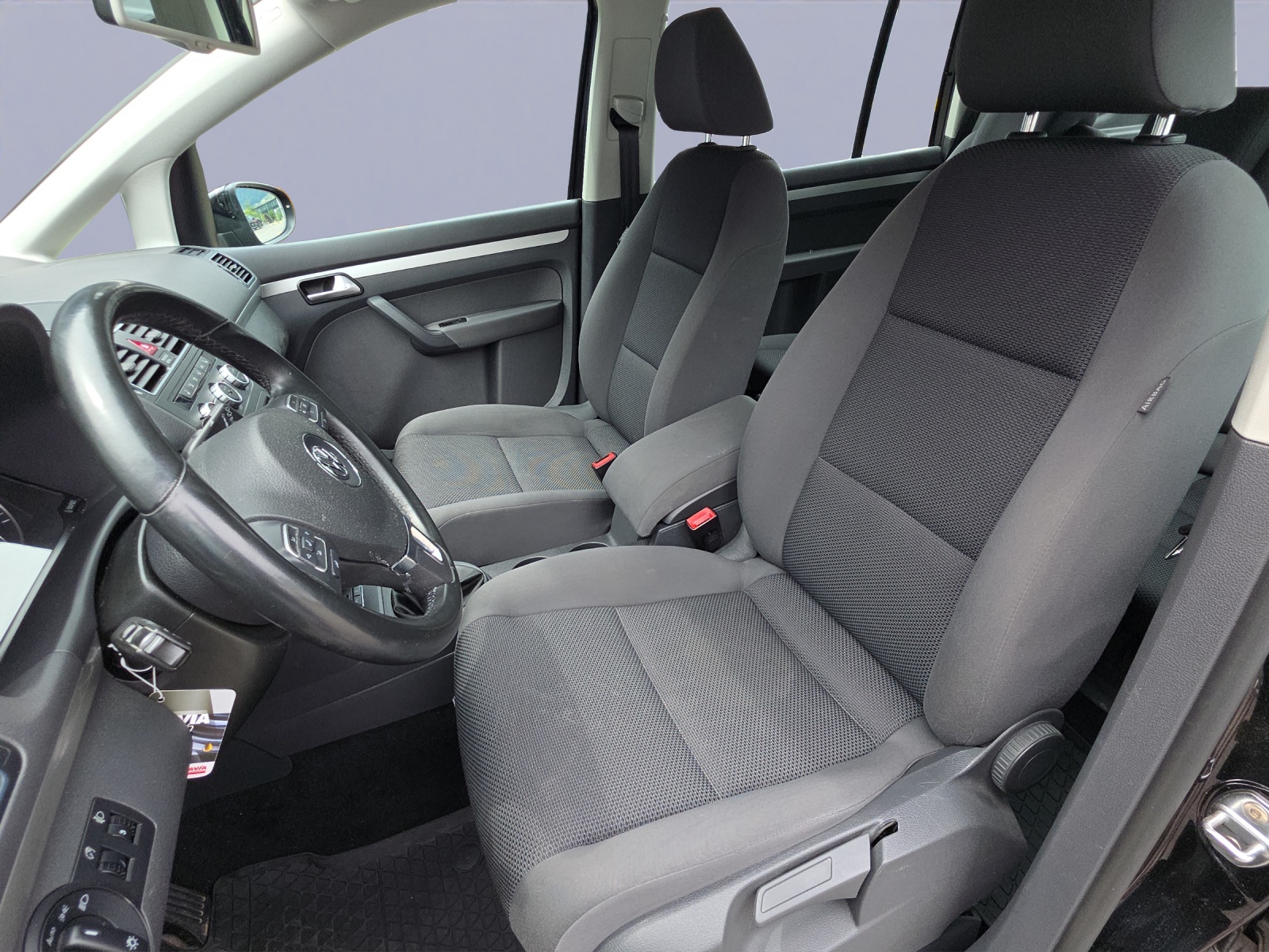VW Touran 1.6 TDI Trendline / Ab MFK-image-8