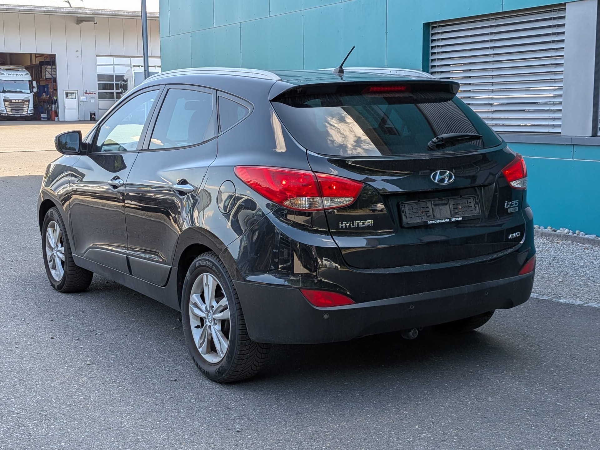 HYUNDAI iX 35 2.0 CRDi Style 4WD-image-5