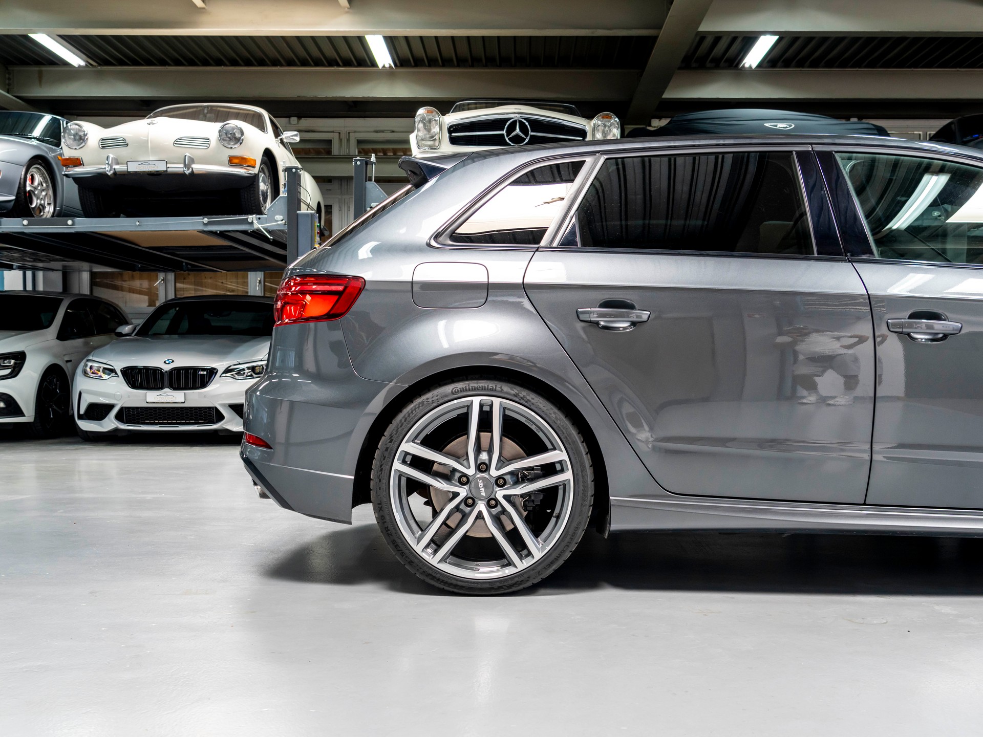 AUDI S3 Sportback 2.0 TFSI quattro S-tronic-image-10