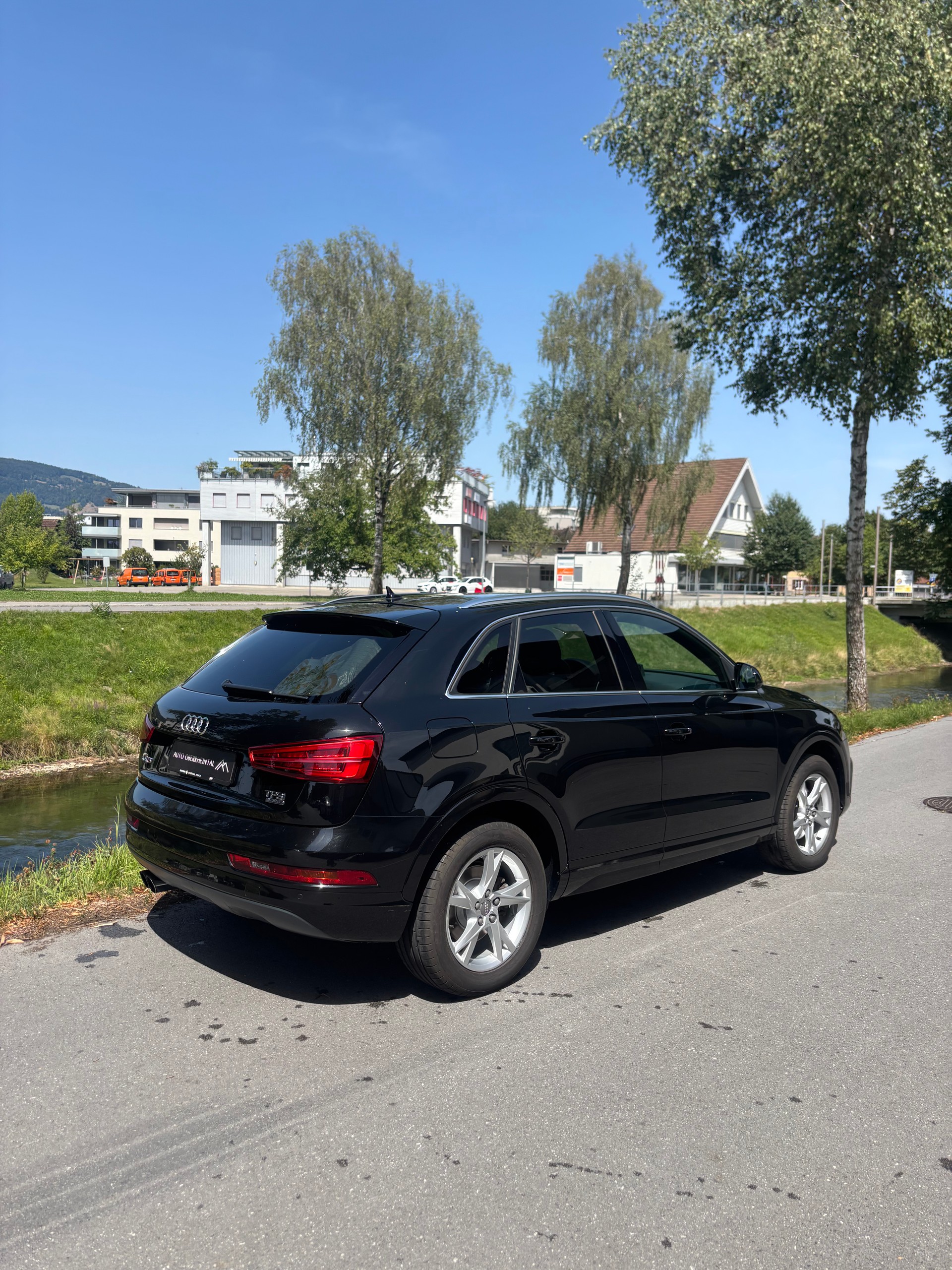 AUDI Q3 2.0 TFSI sport quattro S-tronic-image-8