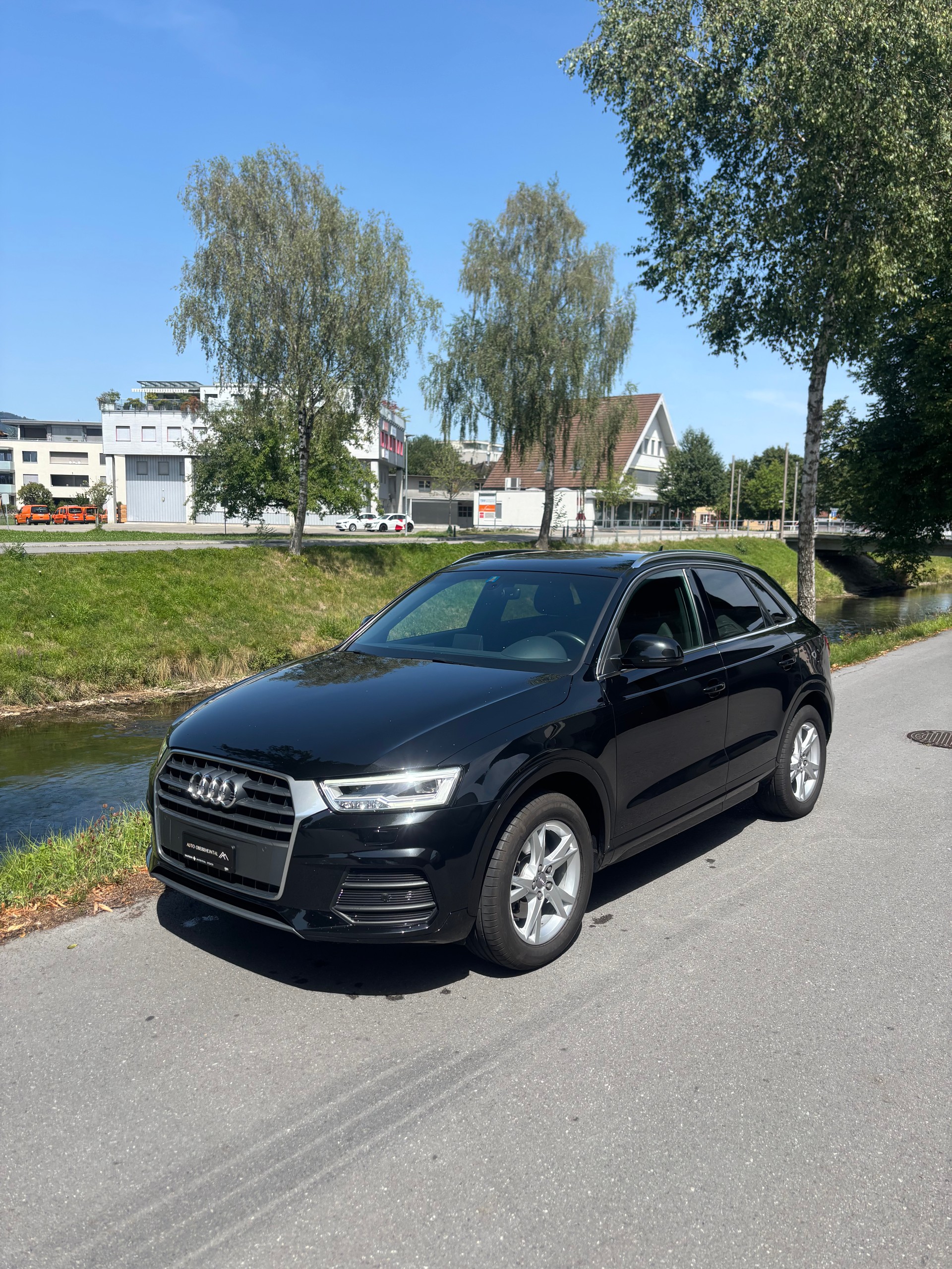 AUDI Q3 2.0 TFSI sport quattro S-tronic-image-2