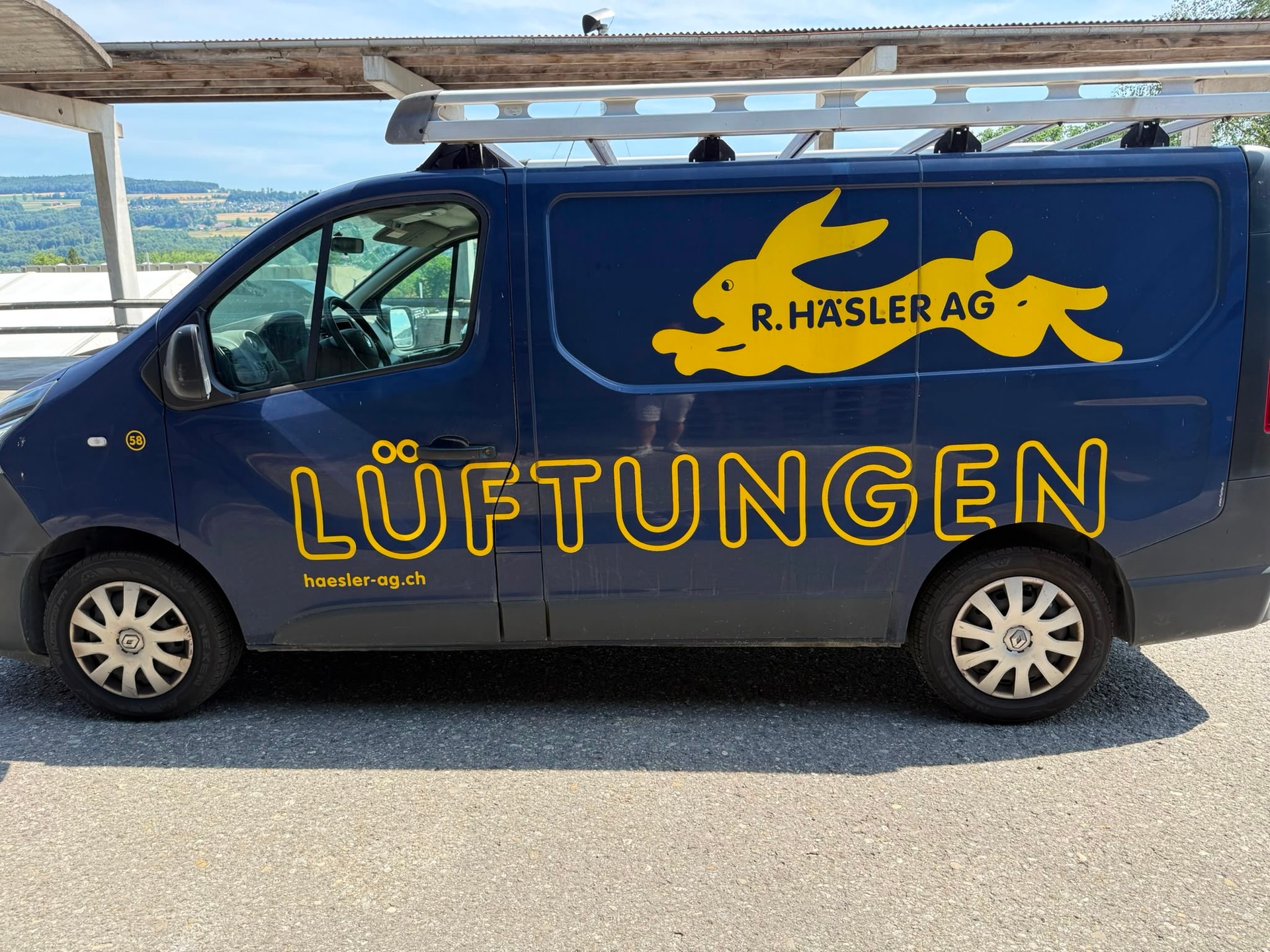 RENAULT Trafic 1.6 E.TwT. dCi125 2.9t Pro+ BusinessF.Br.L2-image-3
