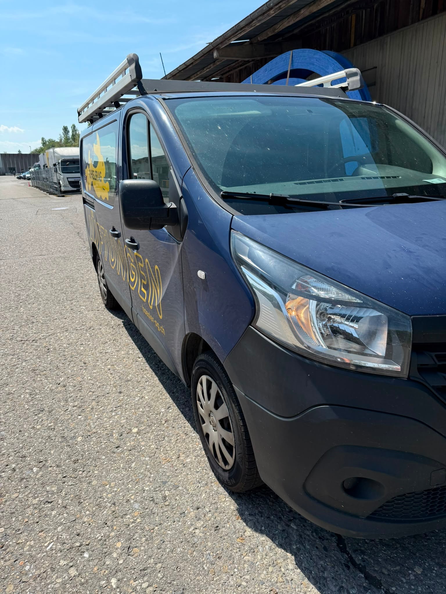 RENAULT Trafic 1.6 E.TwT. dCi125 2.9t Pro+ BusinessF.Br.L2-image-0