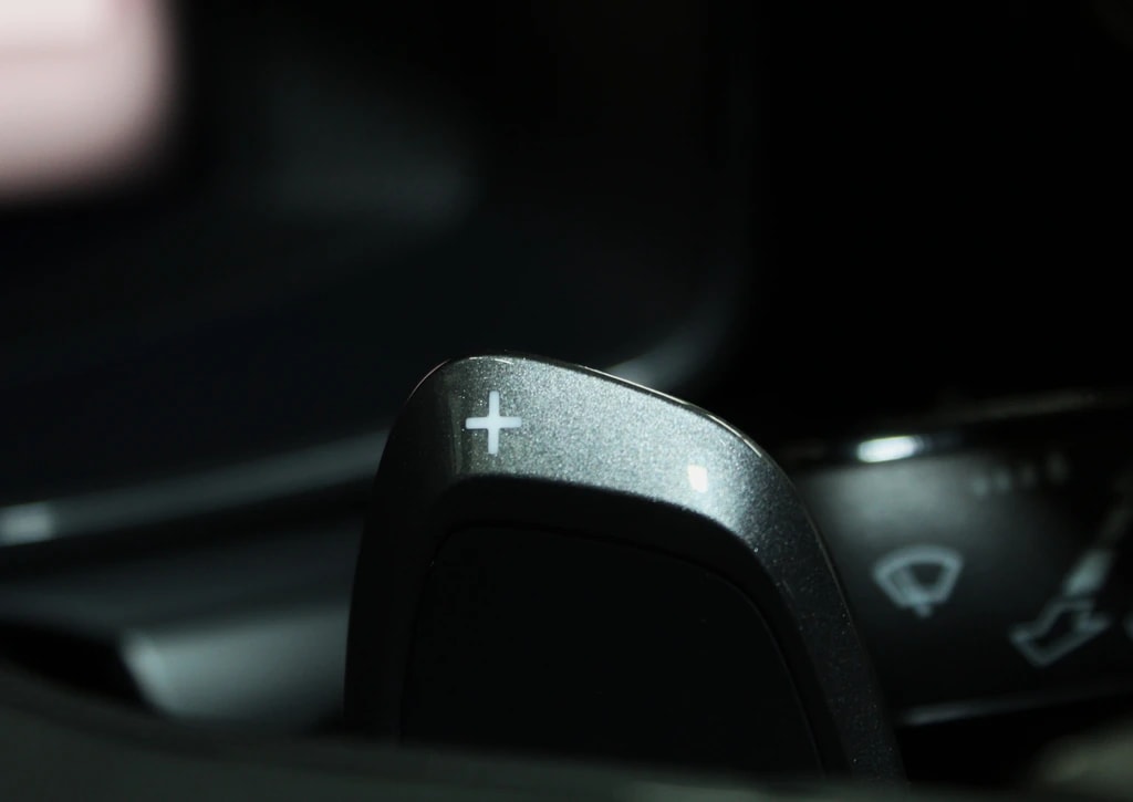 CUPRA Formentor 2.0TSI VZ 4Drive DSG/ Sport Schalensitze/ Anhängerkupplung/ CH-Fahrzeug mit Werksgarantie-image-16