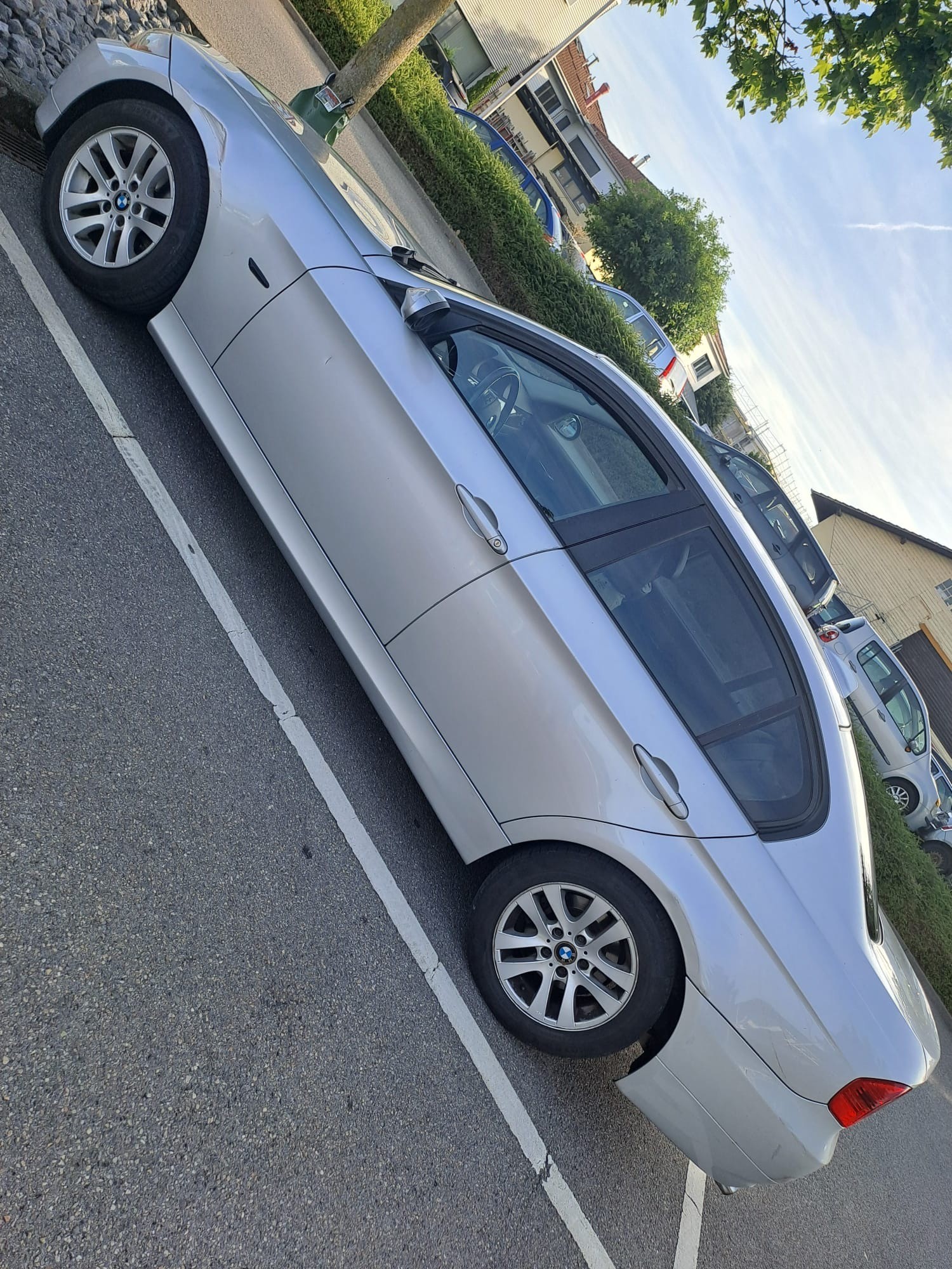 BMW 325-image-4