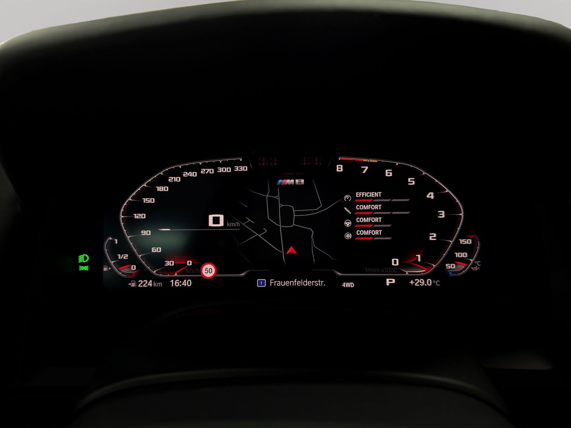 BMW M8 xDrive M Competition Steptronic-image-16