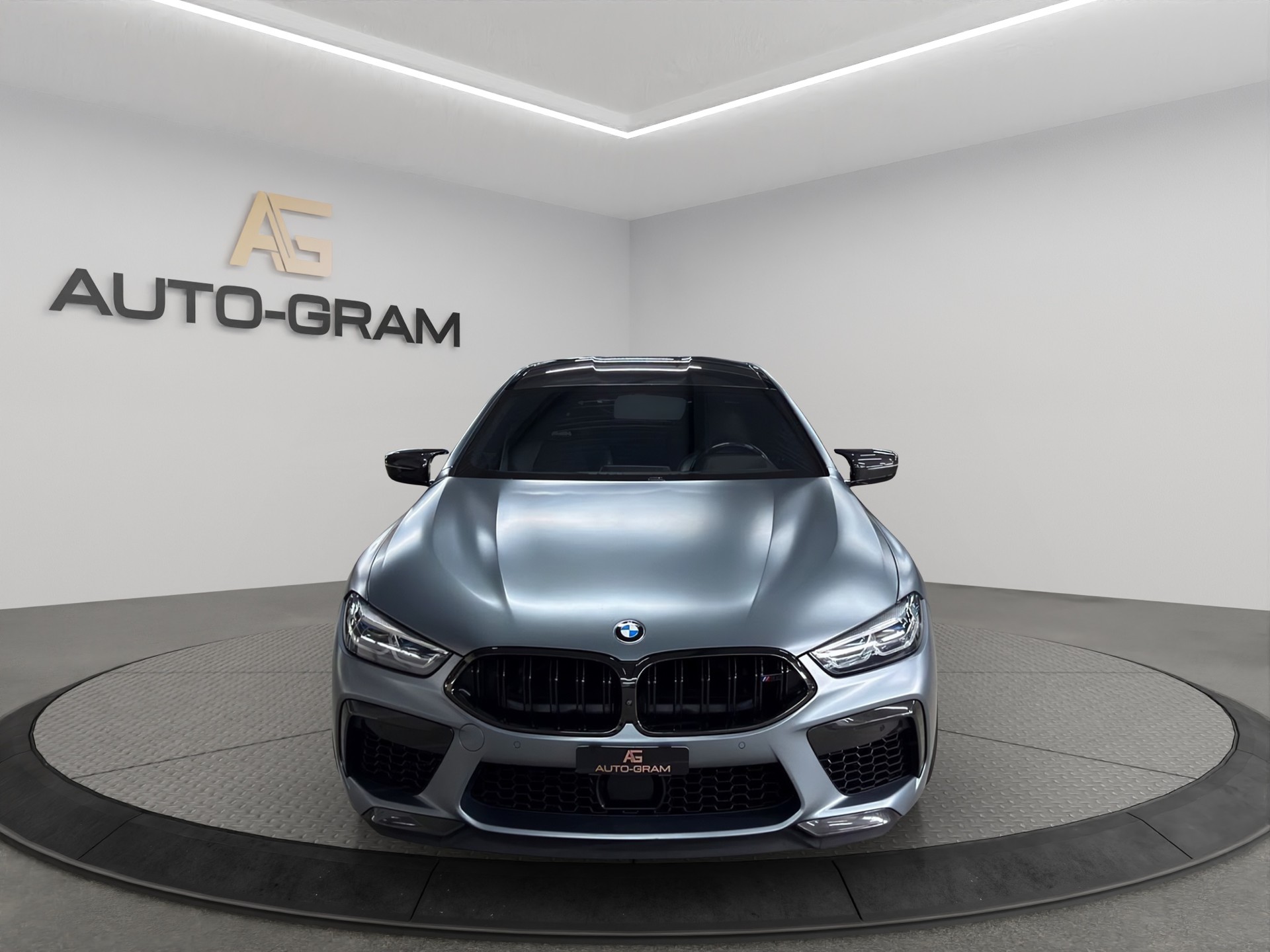 BMW M8 xDrive M Competition Steptronic-image-7