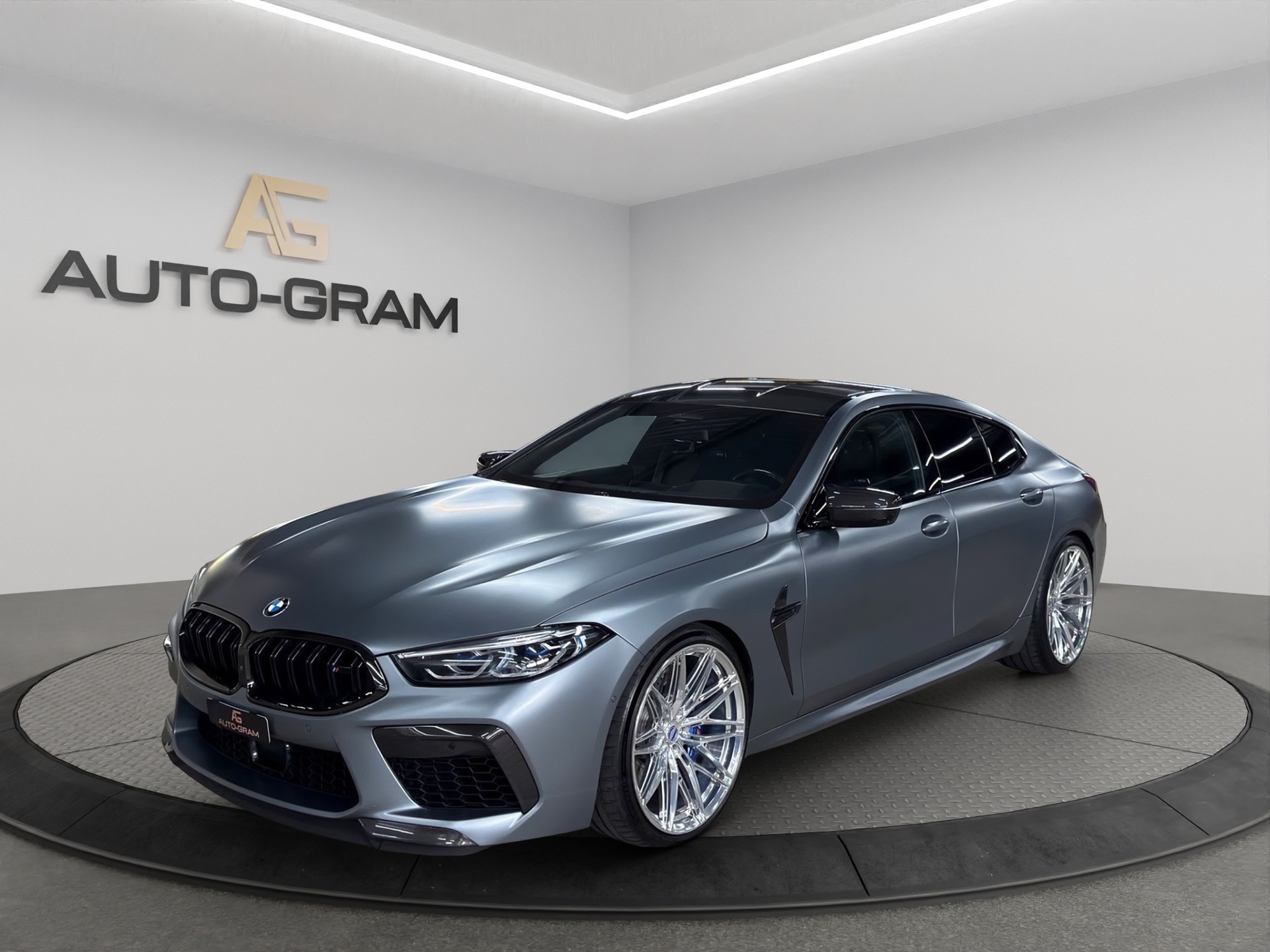 BMW M8 xDrive M Competition Steptronic-image-0