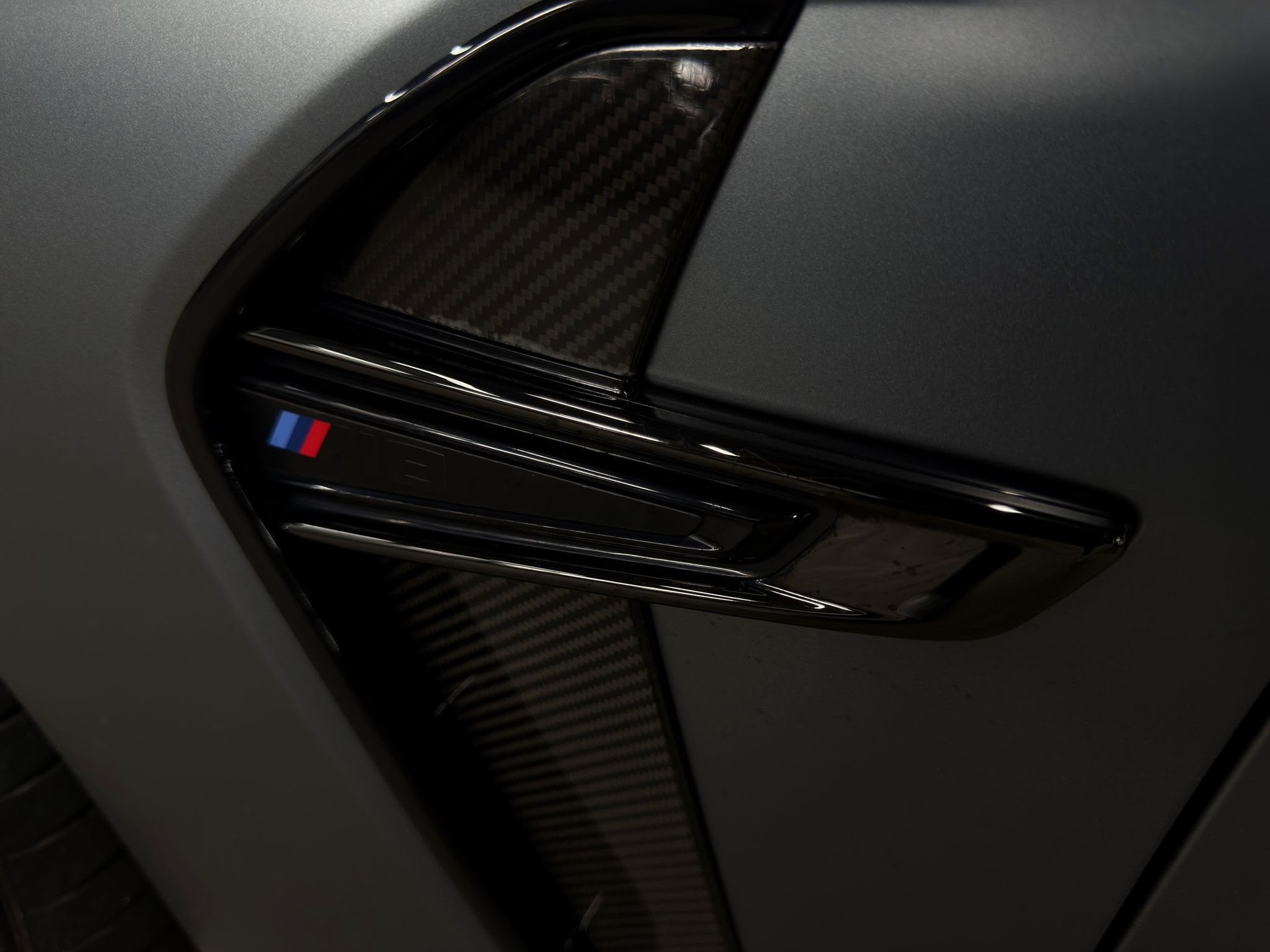 BMW M8 xDrive M Competition Steptronic-image-23