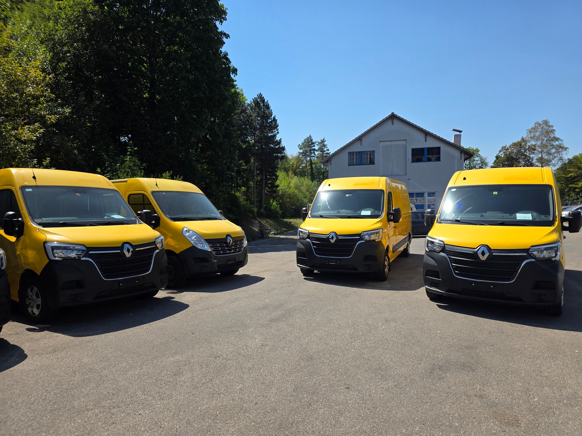 RENAULT Master T35 2.3dCi 135 L3H3-image-11