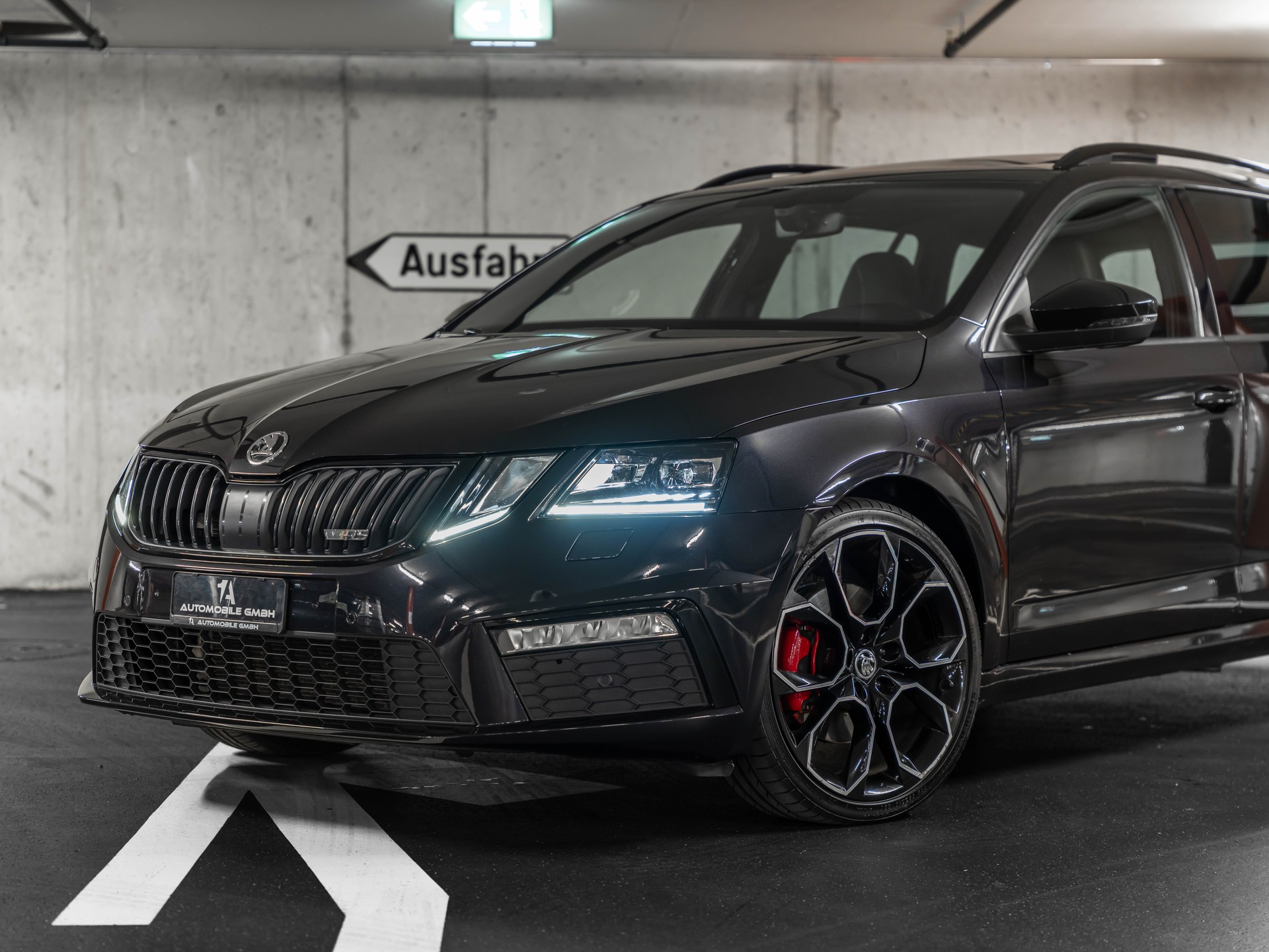SKODA Octavia Combi 2.0 TDI RS 4x4 DSG-image-1