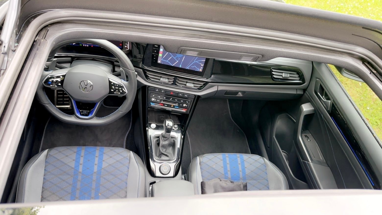 VW 2.0 TSI R DSG 4motion-image-3